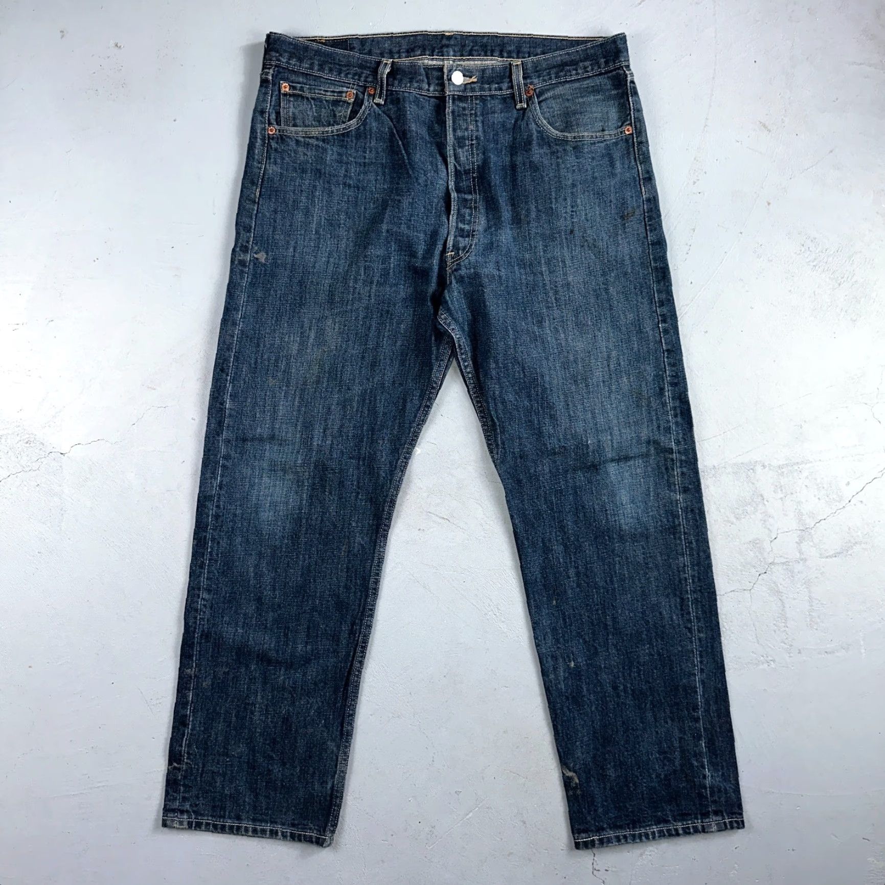 Levi's VINTAGE Levi's 501 Straight Jeans Blue 38x32 Regular Regular Men 90s Denim Levi's 501 Series 5-Pocket Design Wool? No. Size US 38 / EU 54 - 2 Thumbnail