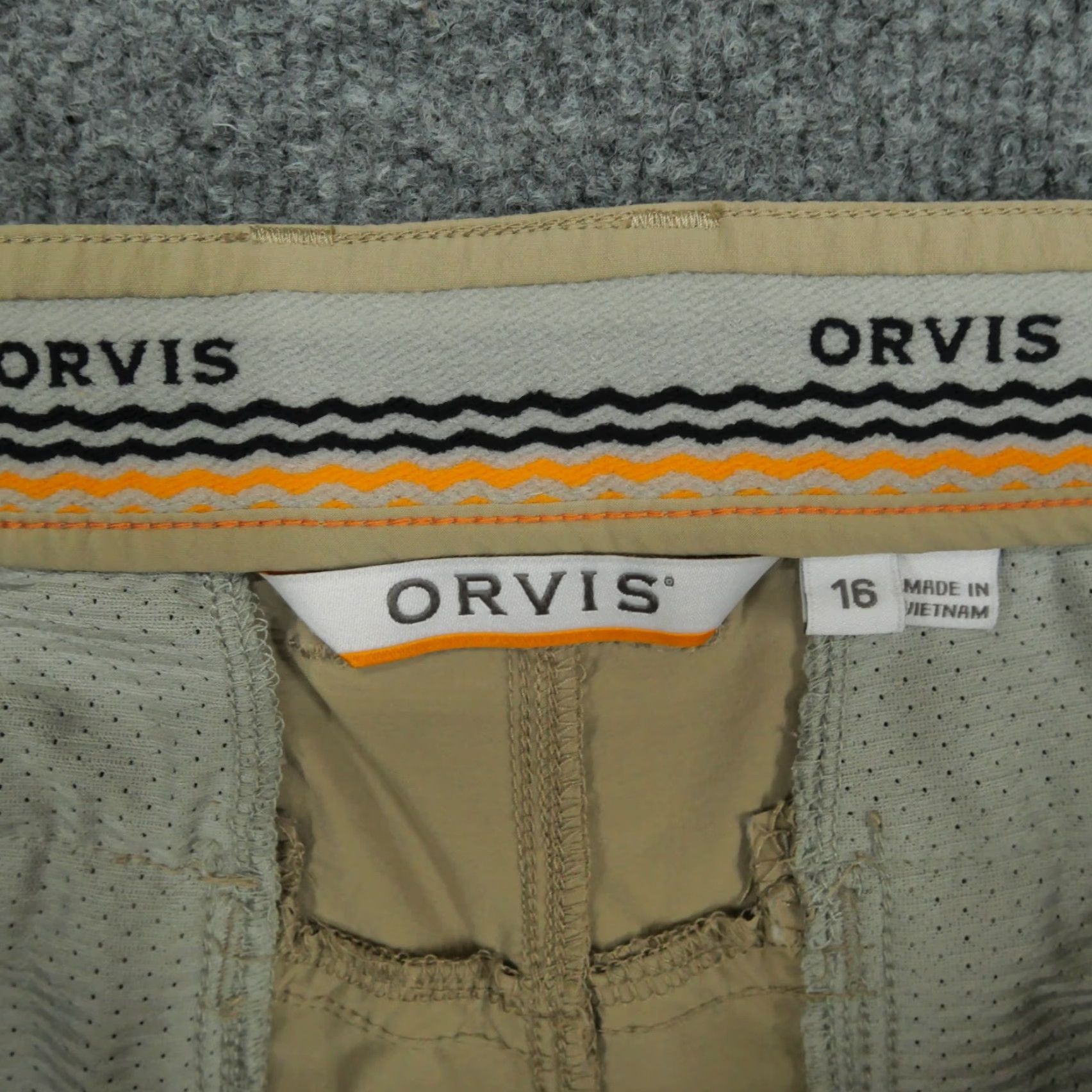 Orvis Orvis Pants Womens 16 Tan Khaki Outdoors Lightweight Stretch 35x32 Casual Workwear- Beige 16 Regular Inseam 32 Straight Windbreaker Muslen? Size 24" / US 00 / IT 34 - 6 Thumbnail