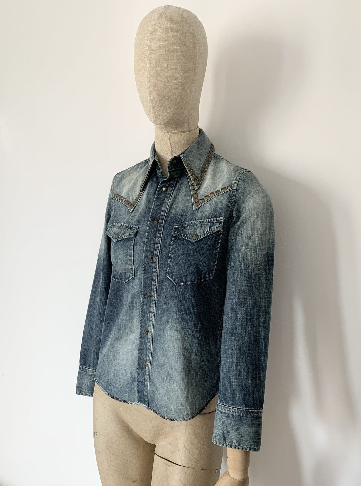 Isamu Katayama Backlash Isamu Katayama Backlash studded shirt denim jeans jacket Size US M / EU 48-50 / 2 - 9 Thumbnail