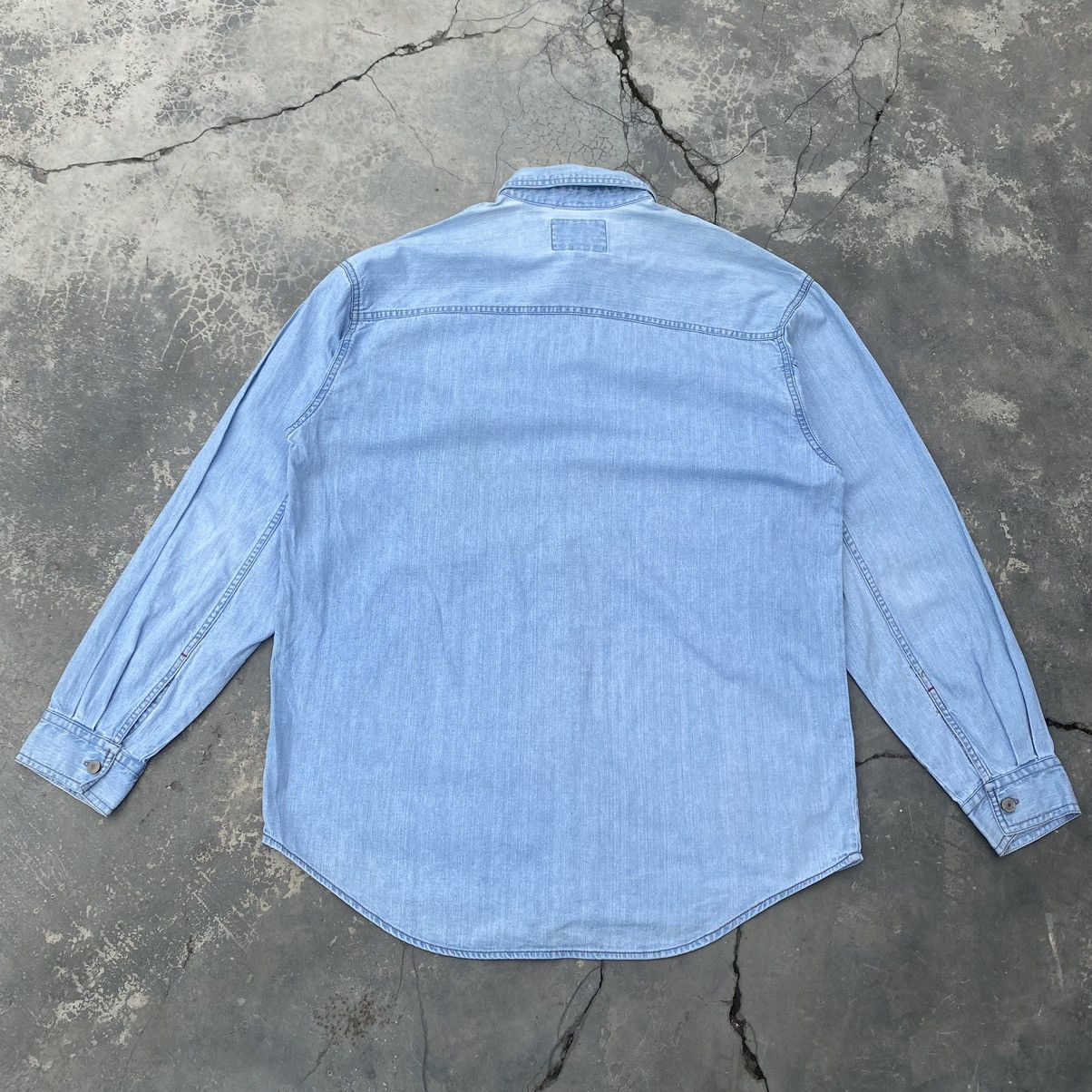 Levi's LEVIS RED TAB Button Fly Denim Shirt Size US XL / EU 56 / 4 - 4 Thumbnail