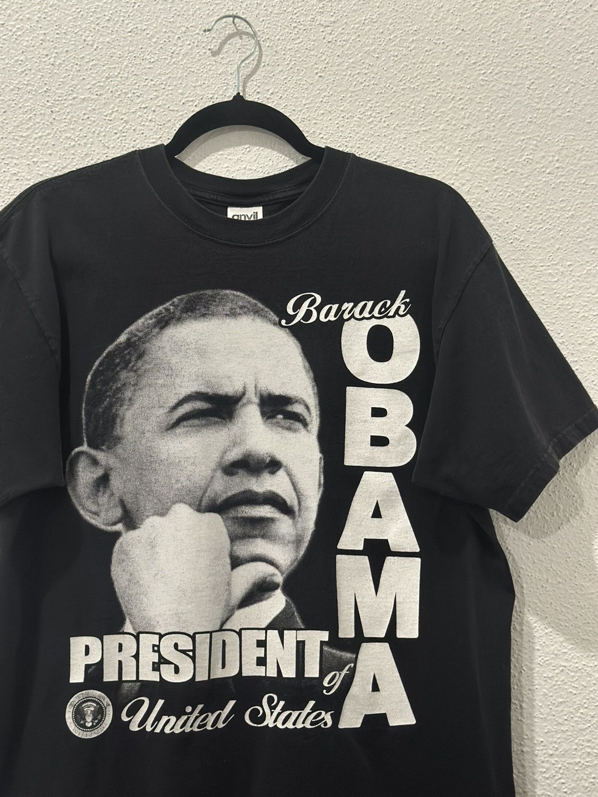 Rap Tees Barrack Obama “We Made It” Rap Tee Men’s Large Anvil Red Bar Size US L / EU 52-54 / 3 - 2 Thumbnail
