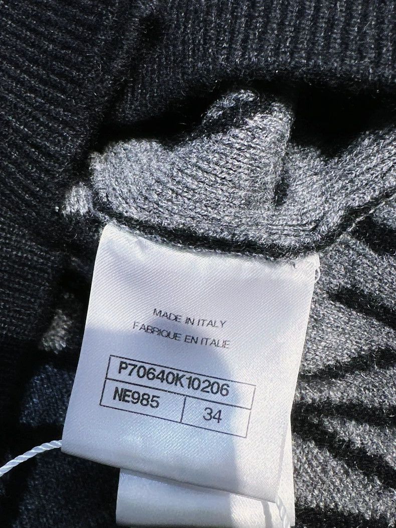 Chanel Chanel 21N Ski Series Gray Letter Logo Black Knitted Hoode Size XXS / US 00 / IT 34 - 5 Thumbnail