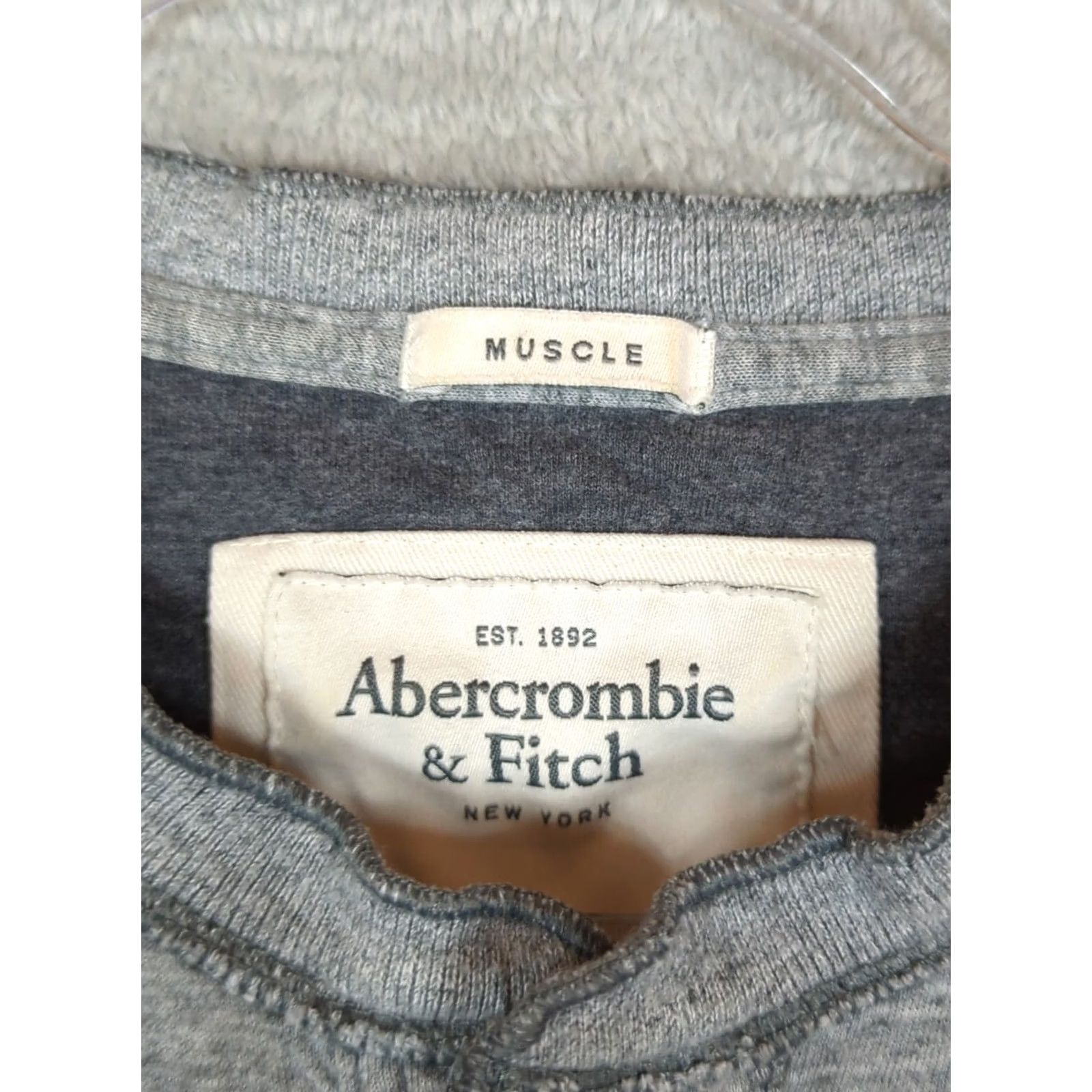 Abercrombie & Fitch VINTAGE Abercrombie & Fitch Shirt Mens XL Slim Gray Henley 90s USA Embroidered Logo Button Knit Cotton Long Sleeve Size US XL / EU 56 / 4 - 2 Thumbnail