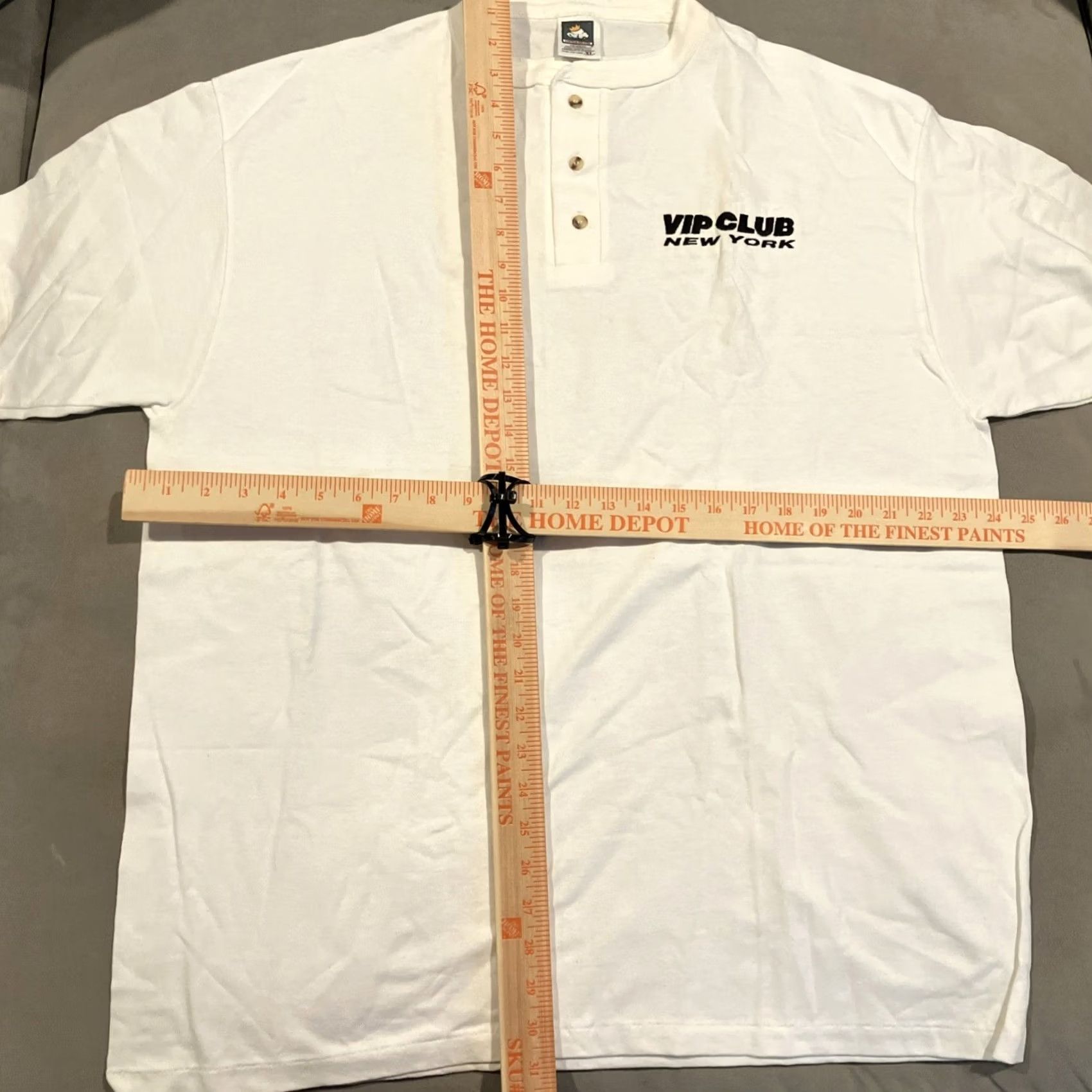 Vintage Vintage VIP CLUB New York Strip Club Henley T Shirt XL Mens White Size US XL / EU 56 / 4 - 5 Thumbnail