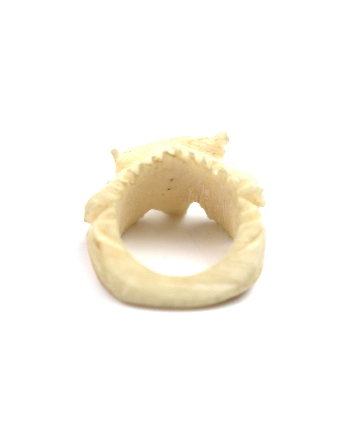 If Six Was Nine 1990S HAND-CARVED FISH BONE SKULL RING Size ONE SIZE - 7 Thumbnail