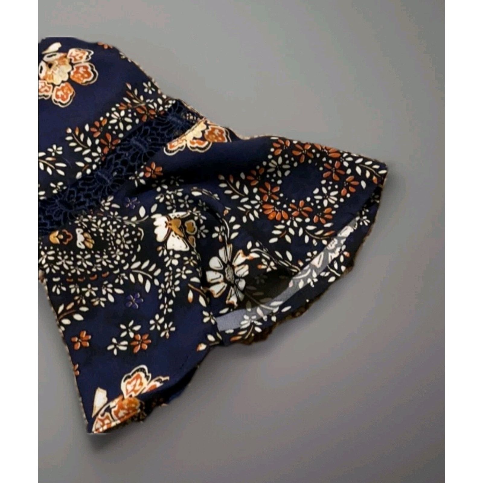 Jessica Simpson Jessica Simpson Dress XS 2-4 Floral Shift 3/4 Bell Sleeve Size XS / US 0-2 / IT 36-38 - 3 Thumbnail