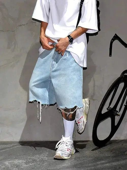 Other Korean style ripped light jeans shorts jorts Size US 30 / EU 46 - 3 Thumbnail