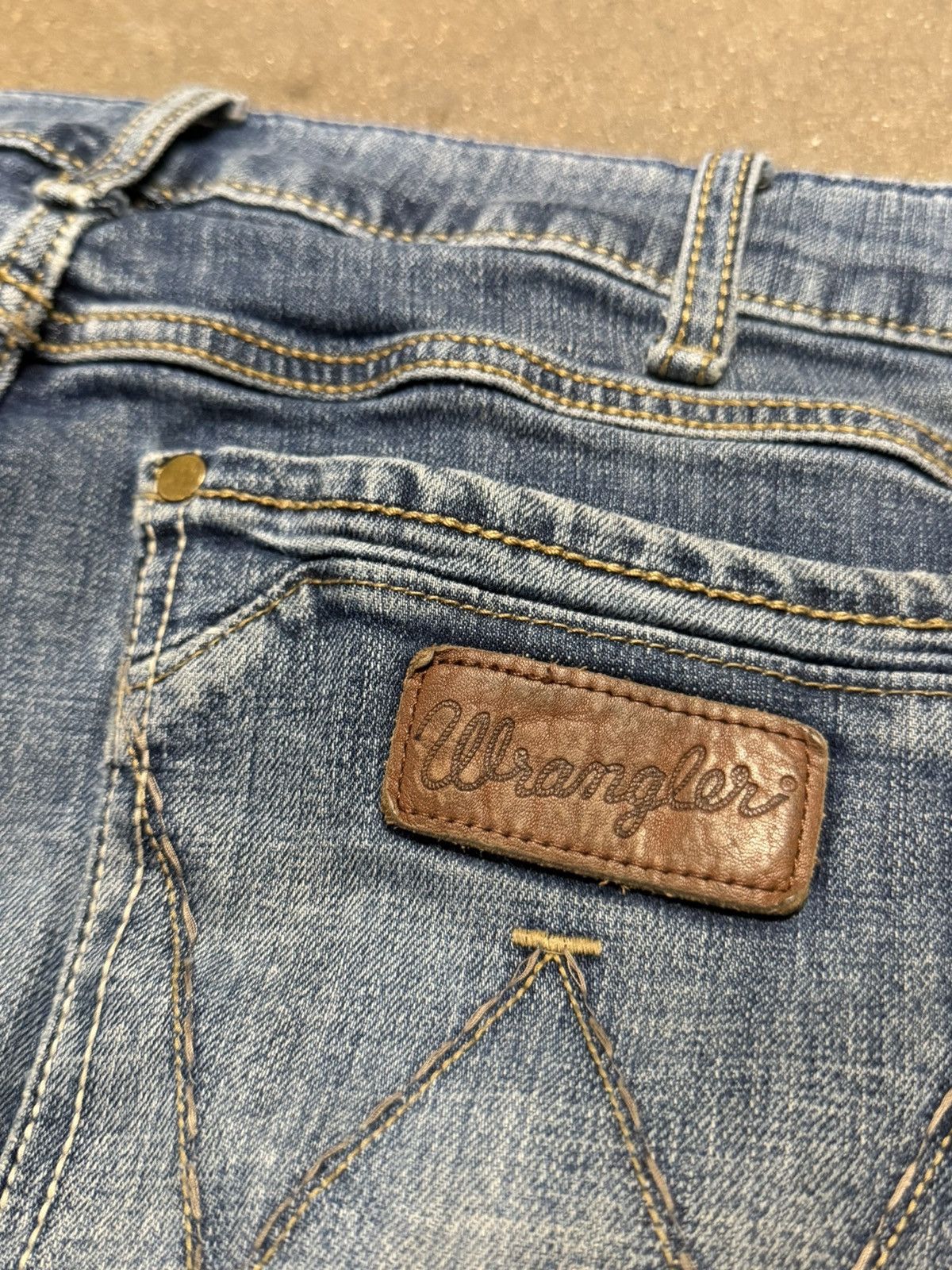 Wrangler Wrangler bootcut flare denim jeans size 36x31 Size US 36 / EU 52 - 7 Thumbnail