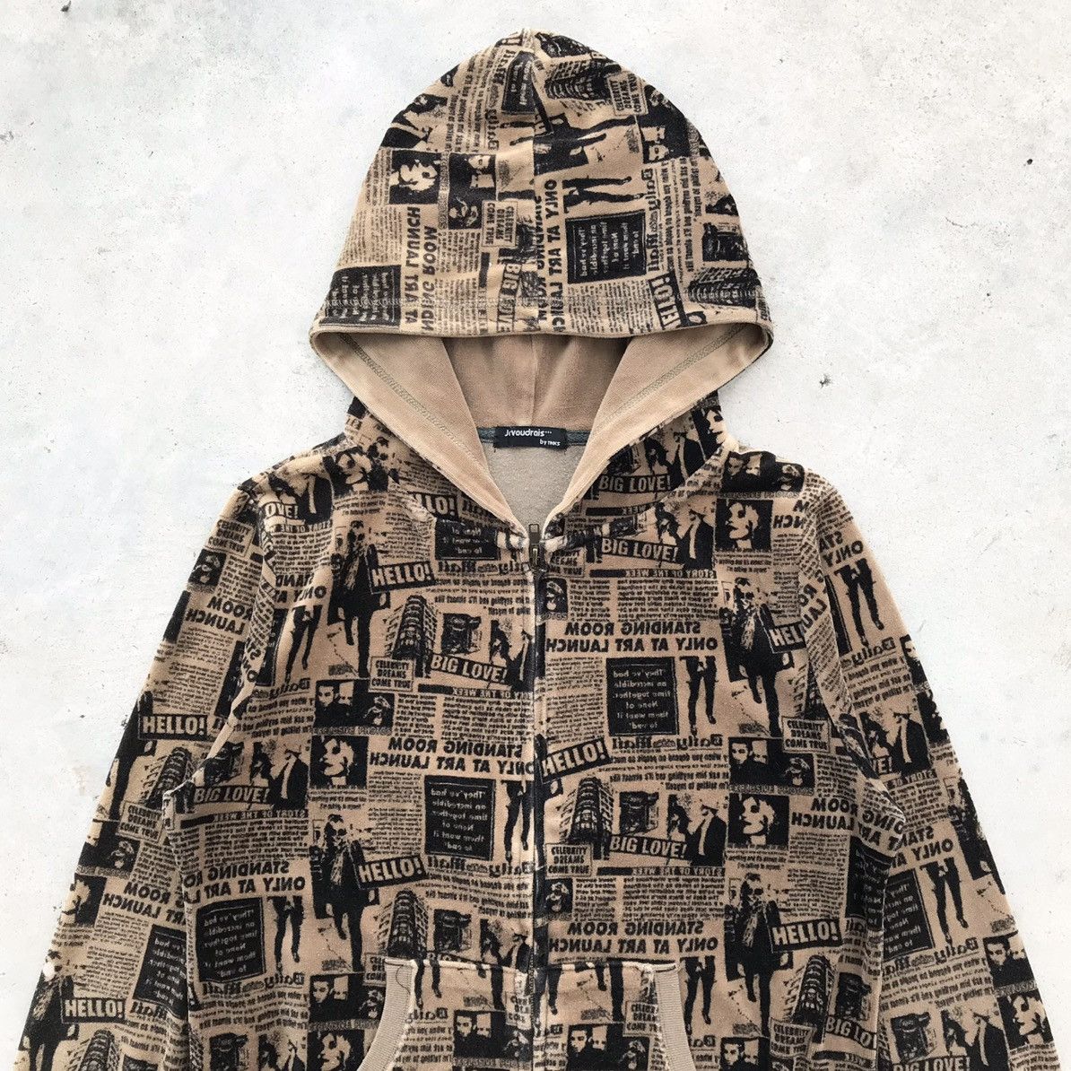 Hysteric Glamour 2000's Jevoudrais by Tinks " Standing Room " Hoodie Velvet Size L / US 10 / IT 46 - 3 Thumbnail