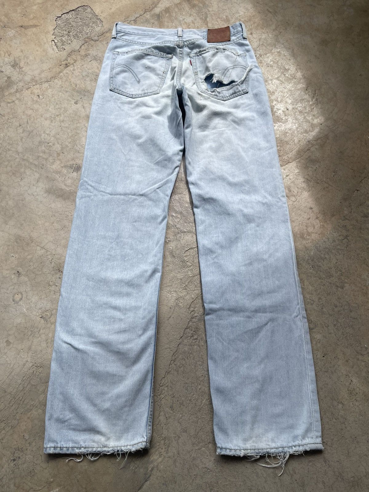 Levi's Vintage Levi’s 502 Light Wash Thrashed Distressed Denim Size US 30 / EU 46 - 10 Thumbnail