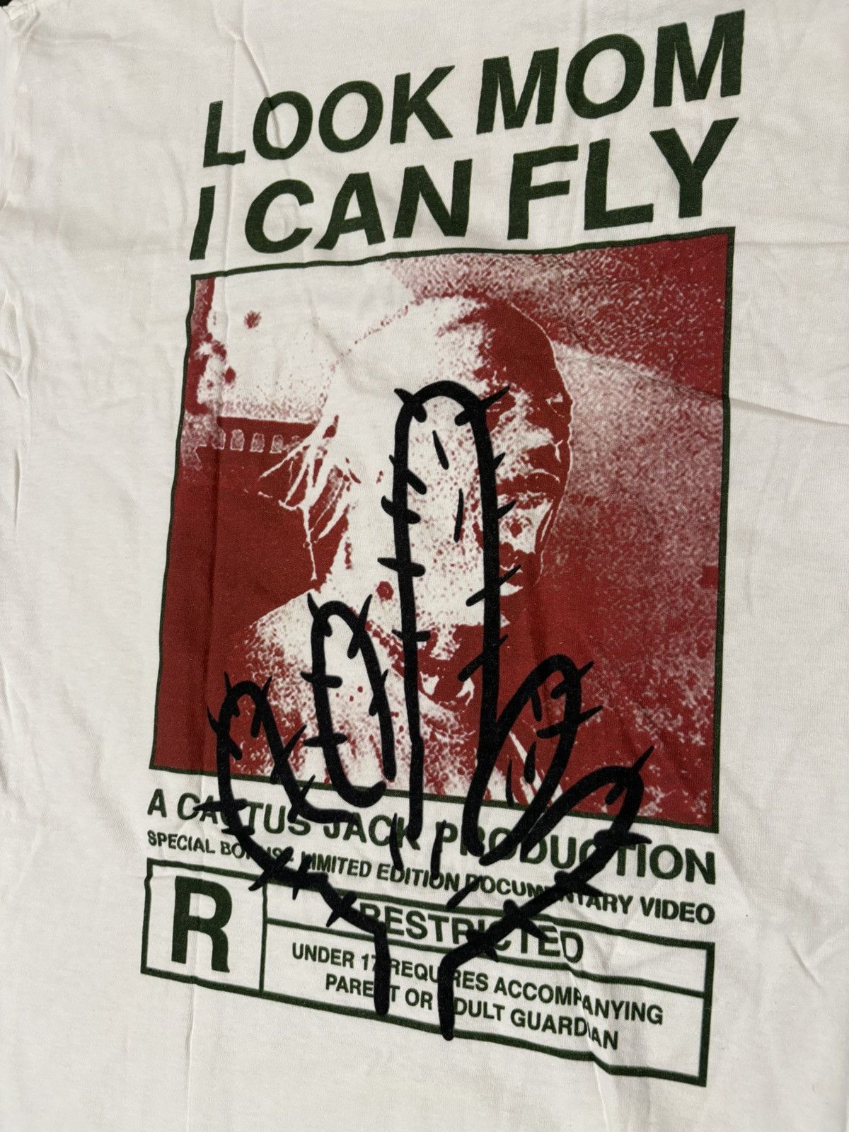Travis Scott Look Mom I can fly Custom Tee Size US L / EU 52-54 / 3 - 2 Thumbnail