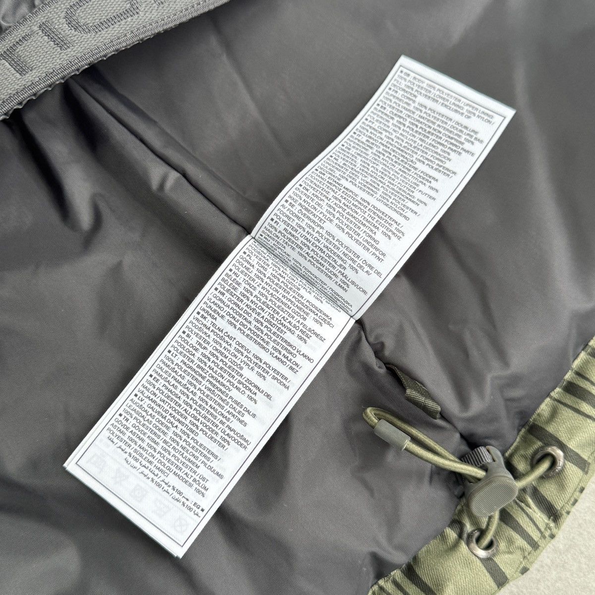 Nike ACG Vintage Nike ACG Women Insulated Snow Ski Jacket Size M Size M / US 6-8 / IT 42-44 - 19 Thumbnail
