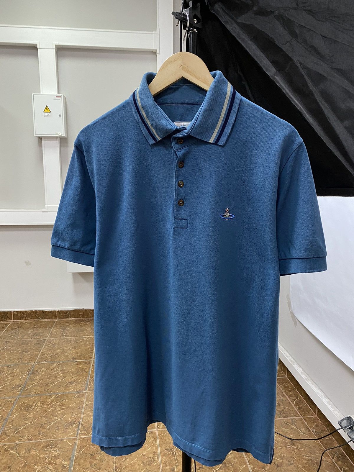 Vivienne Westwood Vivienne Westwood Polo T-Shirt Rare Retro Hype Y2K Size US XL / EU 56 / 4 - 1 Thumbnail