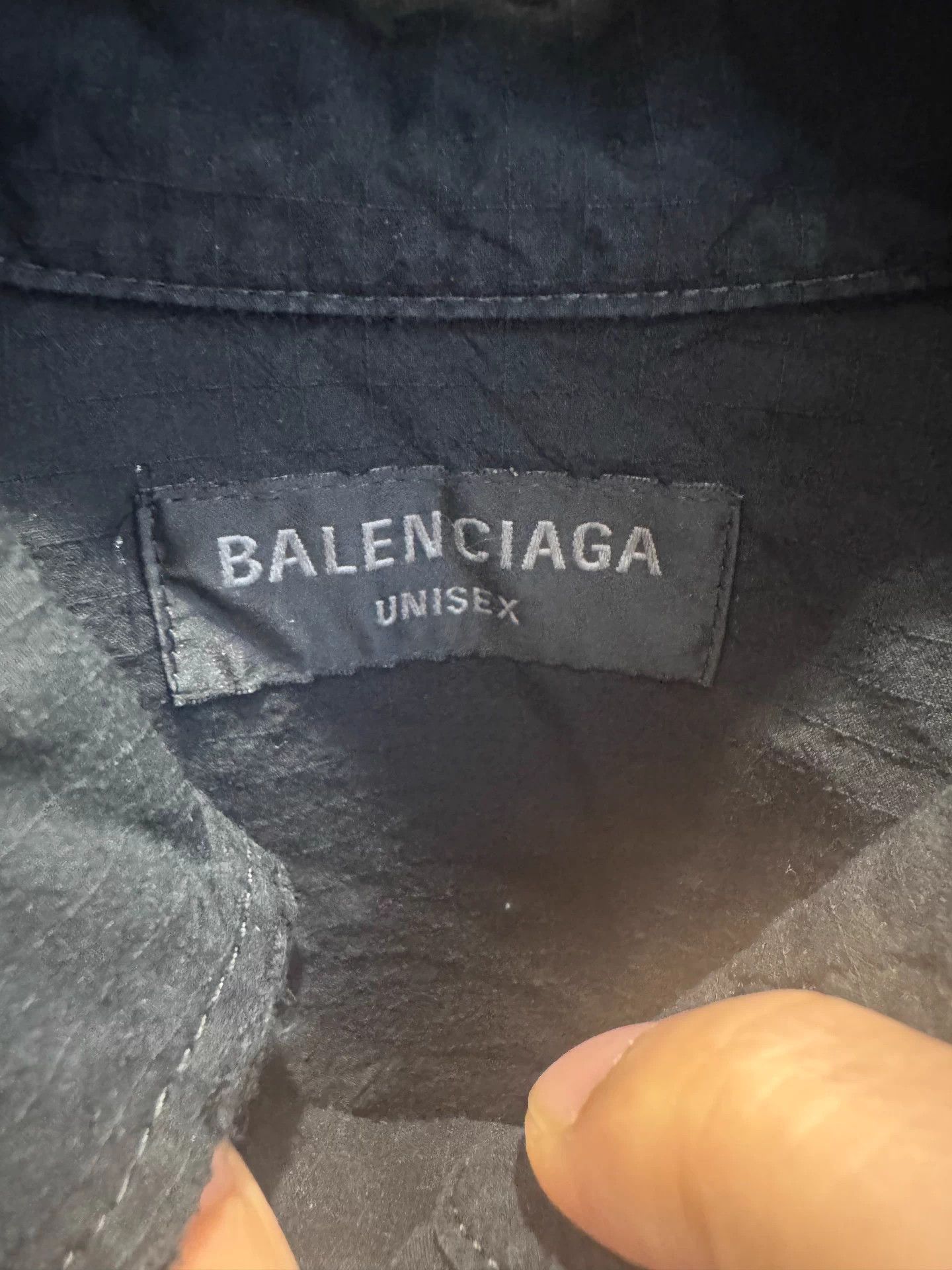 Balenciaga Balenciaga 24FW Black Distressed Oversized Shirt M Unisex Size US M / EU 48-50 / 2 - 3 Thumbnail