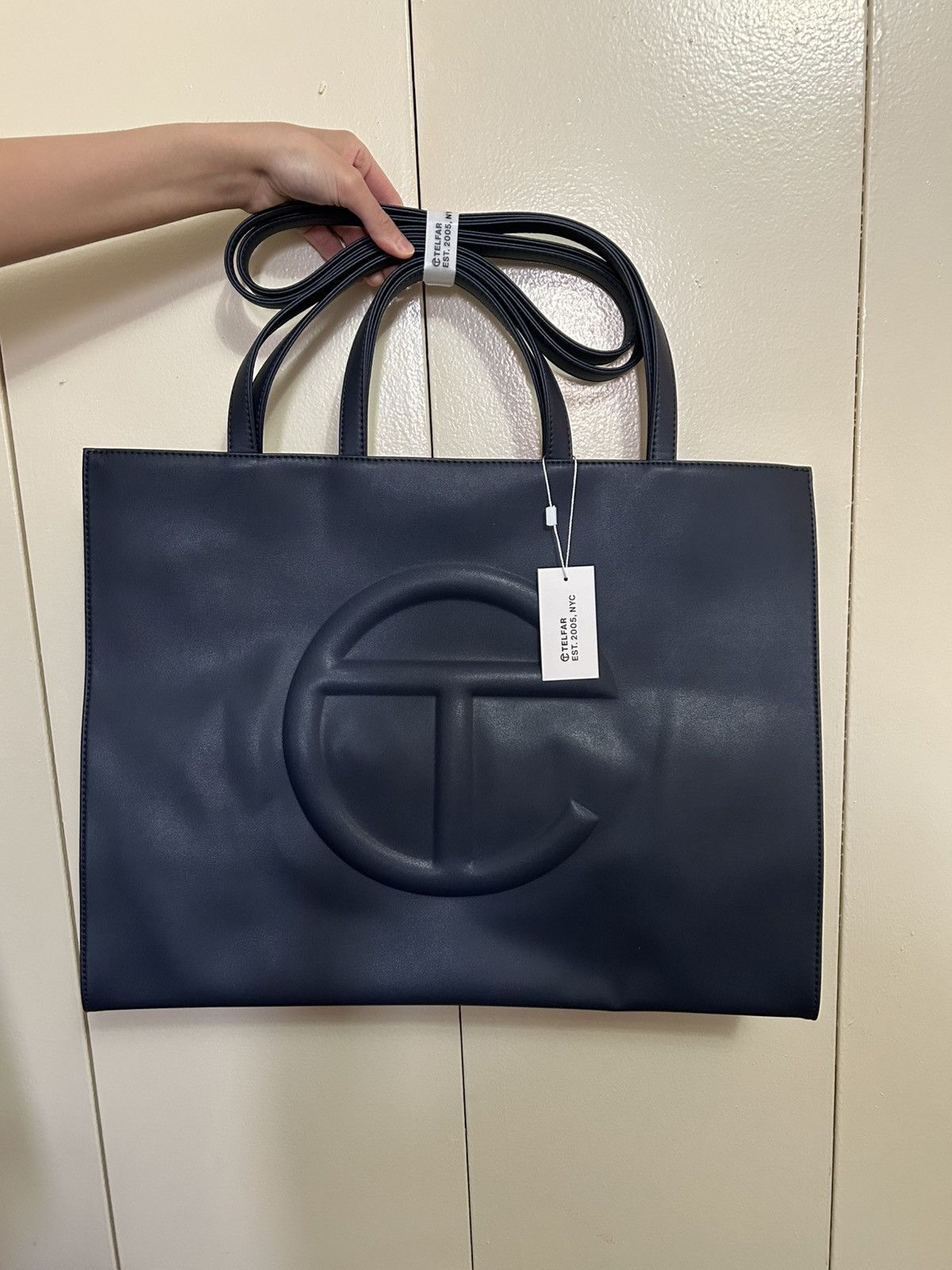 BRAND NEW LARGE NAVY BLUE TELFAR BAG