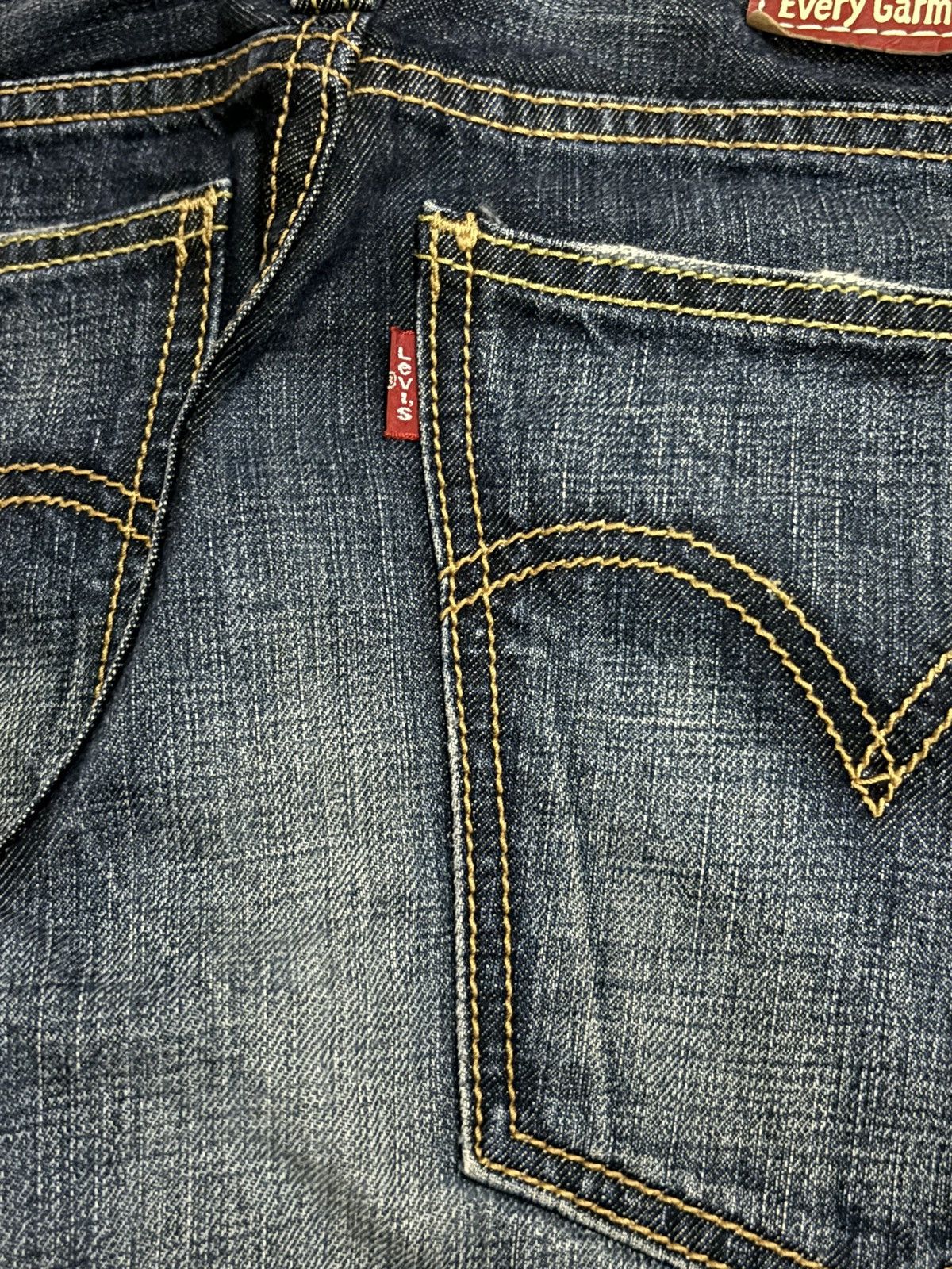 Levi's Vintage 90s Levis American Classic Blue Wash Ripped Jeans Size US 30 / EU 46 - 13 Thumbnail