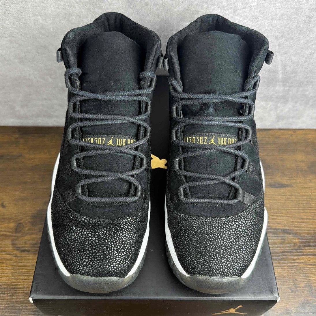Jordan Brand Air Jordan 11 Retro Premium Mid Heiress 8Y / 9.5W 852625-030 Size US 9.5 / IT 39.5 - 5 Thumbnail