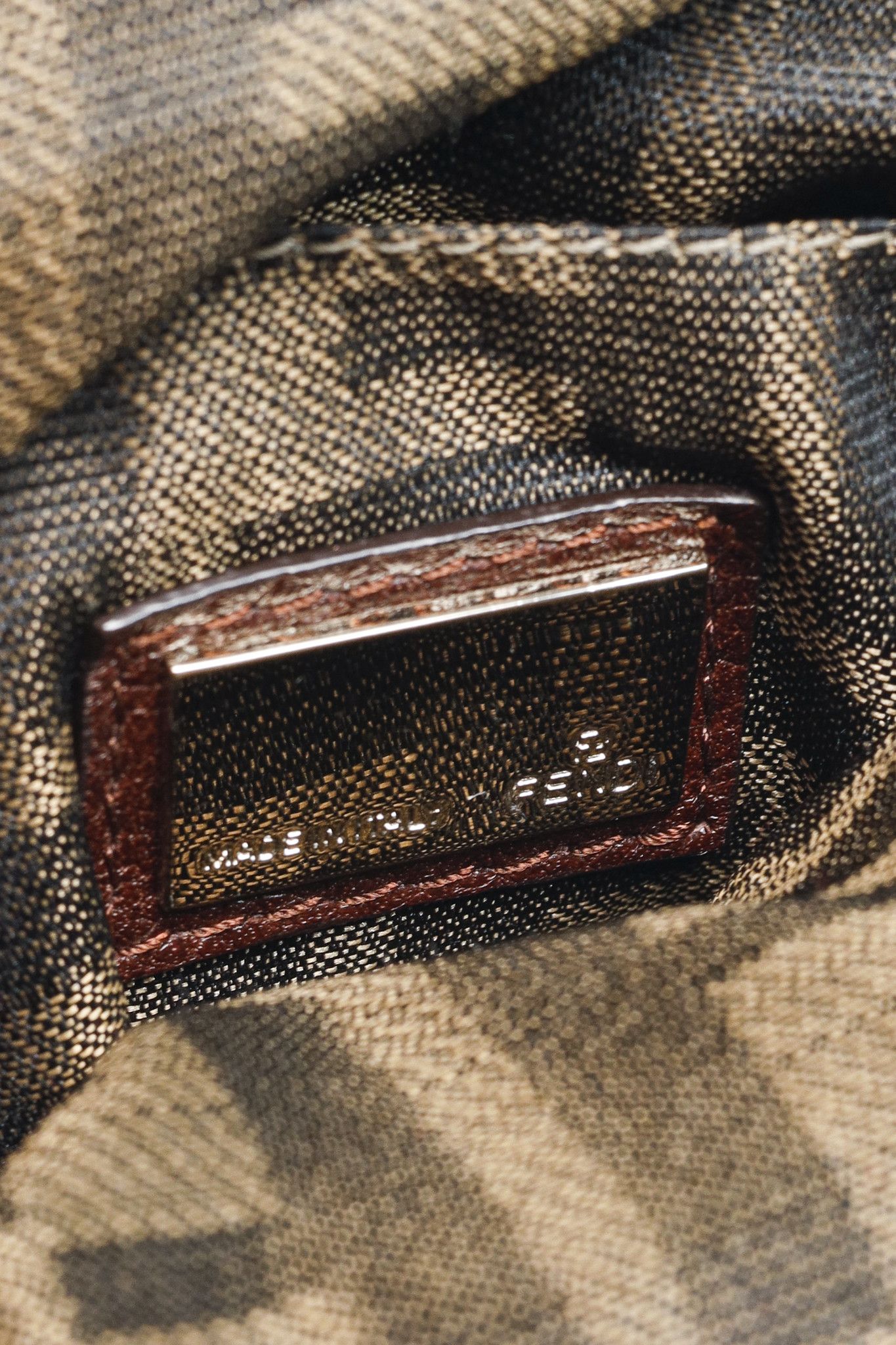 Fendi Fendi Spy SS2005 Runway Brown Leather Pleated Clutch Size ONE SIZE - 11 Thumbnail