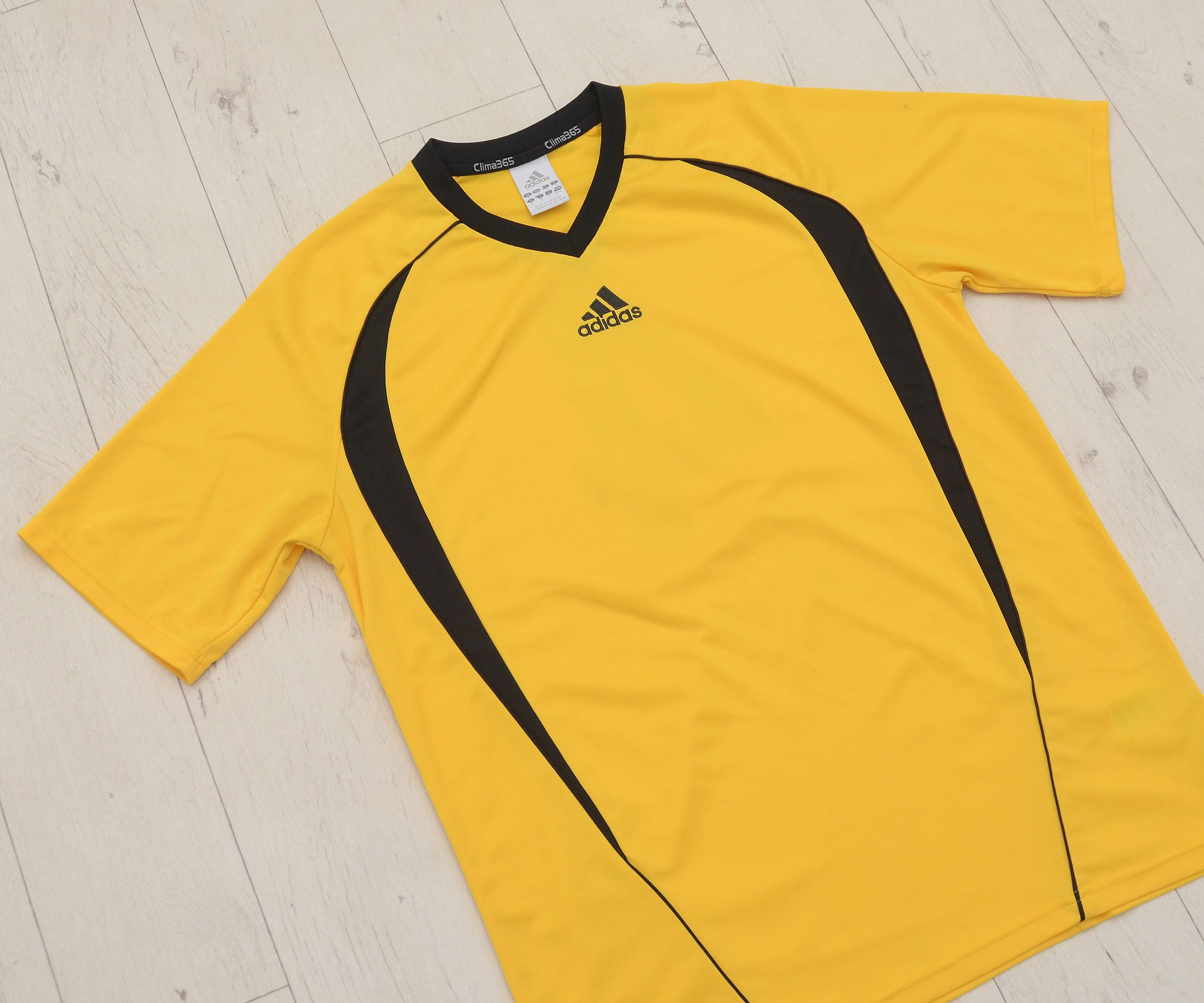 Adidas × Vintage Vintage Adidas Soccer Jersey Tee Kit Hype Y2K #4 centr logo Size US M / EU 48-50 / 2 - 3 Thumbnail