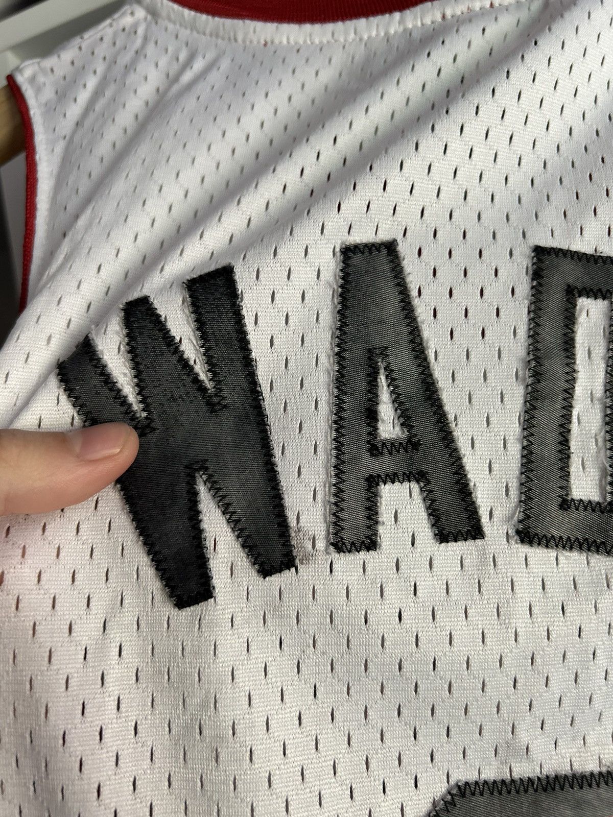 Adidas × NBA Vintage Miami Heat Dwyane Wade 3 NBA Adidas Stitched Jersey Size US S / EU 44-46 / 1 - 14 Thumbnail
