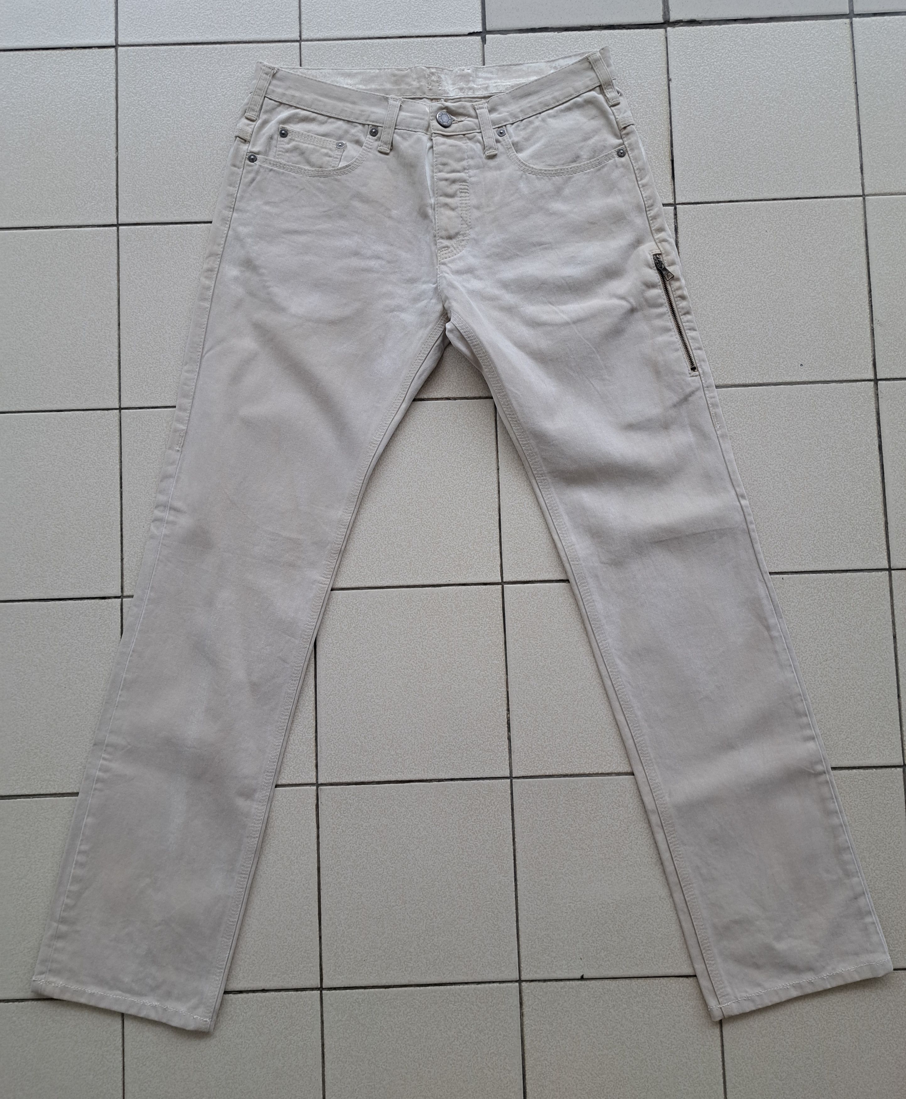 Neil Barrett Neil Barrett Delave Wash Jeans Size US 31 - 1 Thumbnail