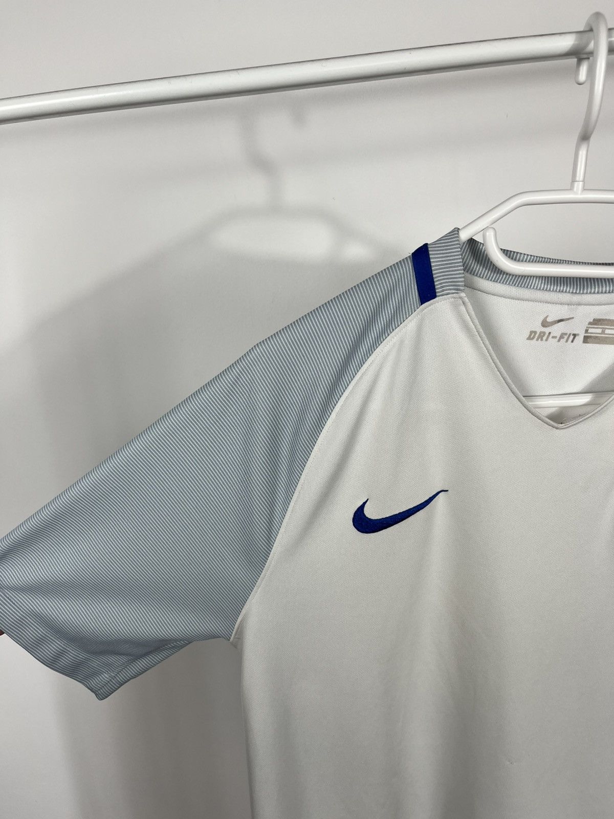 Nike Nike England Home Jersey 2016 Euro Dri-Fit Size M Size US M / EU 48-50 / 2 - 3 Thumbnail