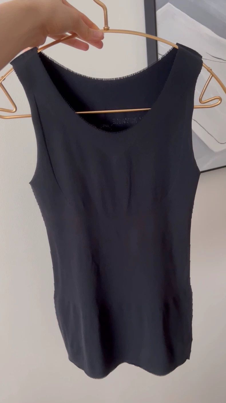 Issey Miyake Issey Miyake size:one size black tank top Size M / US 6-8 / IT 42-44 - 1 Thumbnail