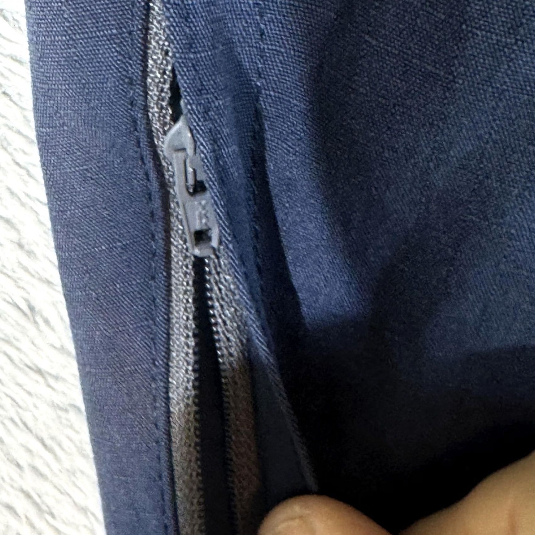 Carhartt Carhartt Pants Mens 34x29 Navy Relaxed Fit Ripstop Utility Work Zipper Broken Pockets Logo Cargo Straight Crewed: 34x29 Size US 34 / EU 50 - 5 Thumbnail