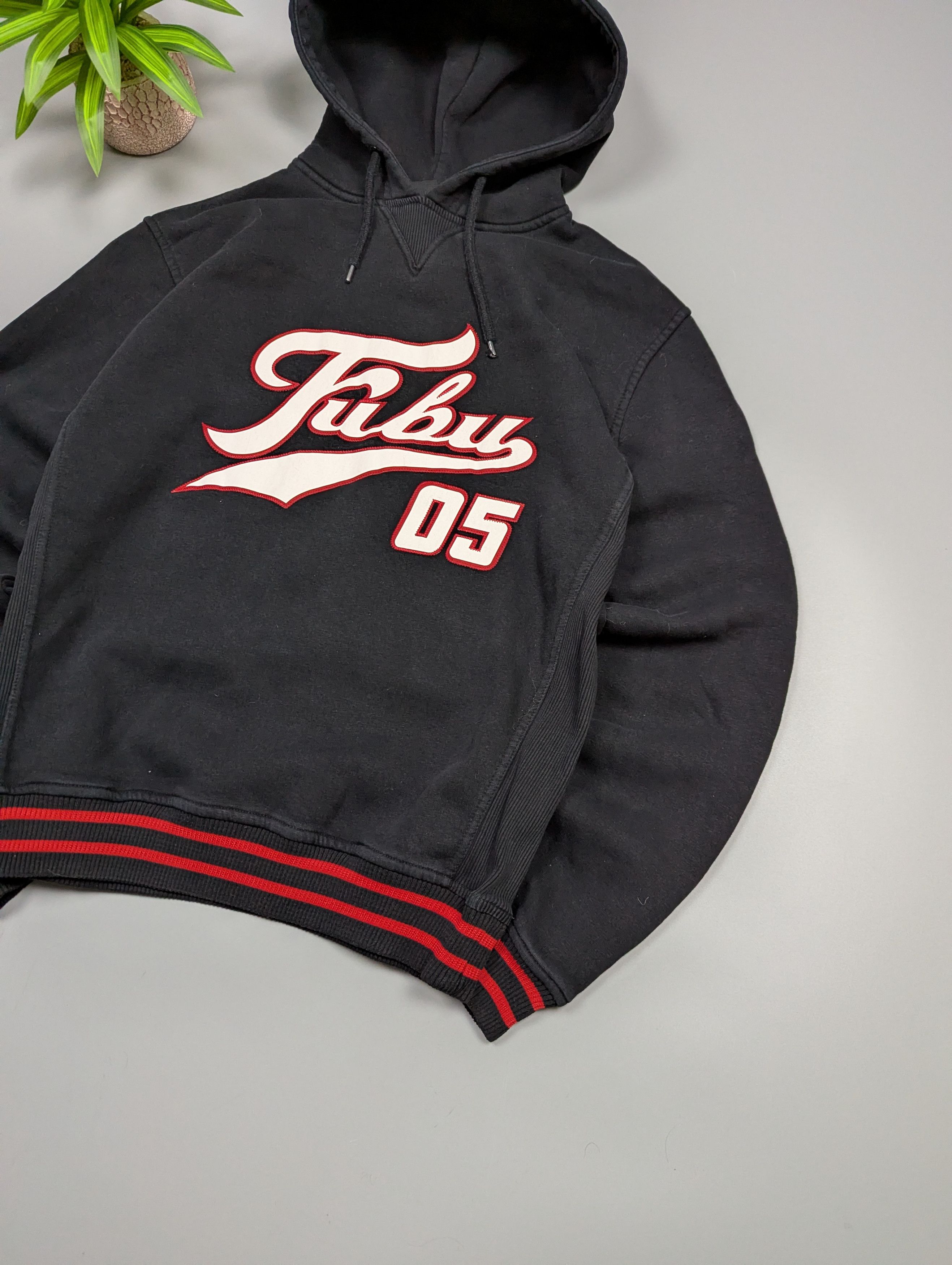 Fubu Vintage FUBU "05" Y2K Era Hoodie – Black & Red Big Logo Size US M / EU 48-50 / 2 - 3 Thumbnail