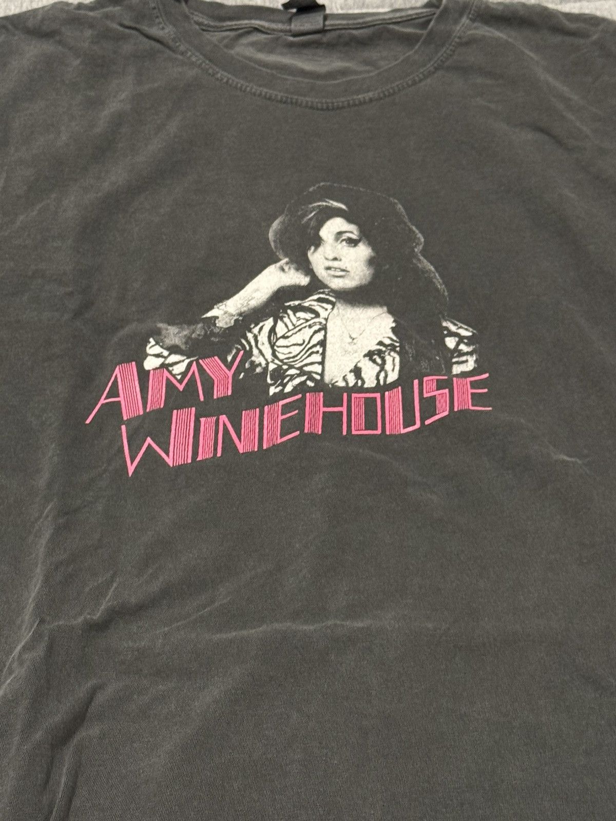Comfort Colors AMY WINEHOUSE T SHIRT Size US M / EU 48-50 / 2 - 2 Thumbnail
