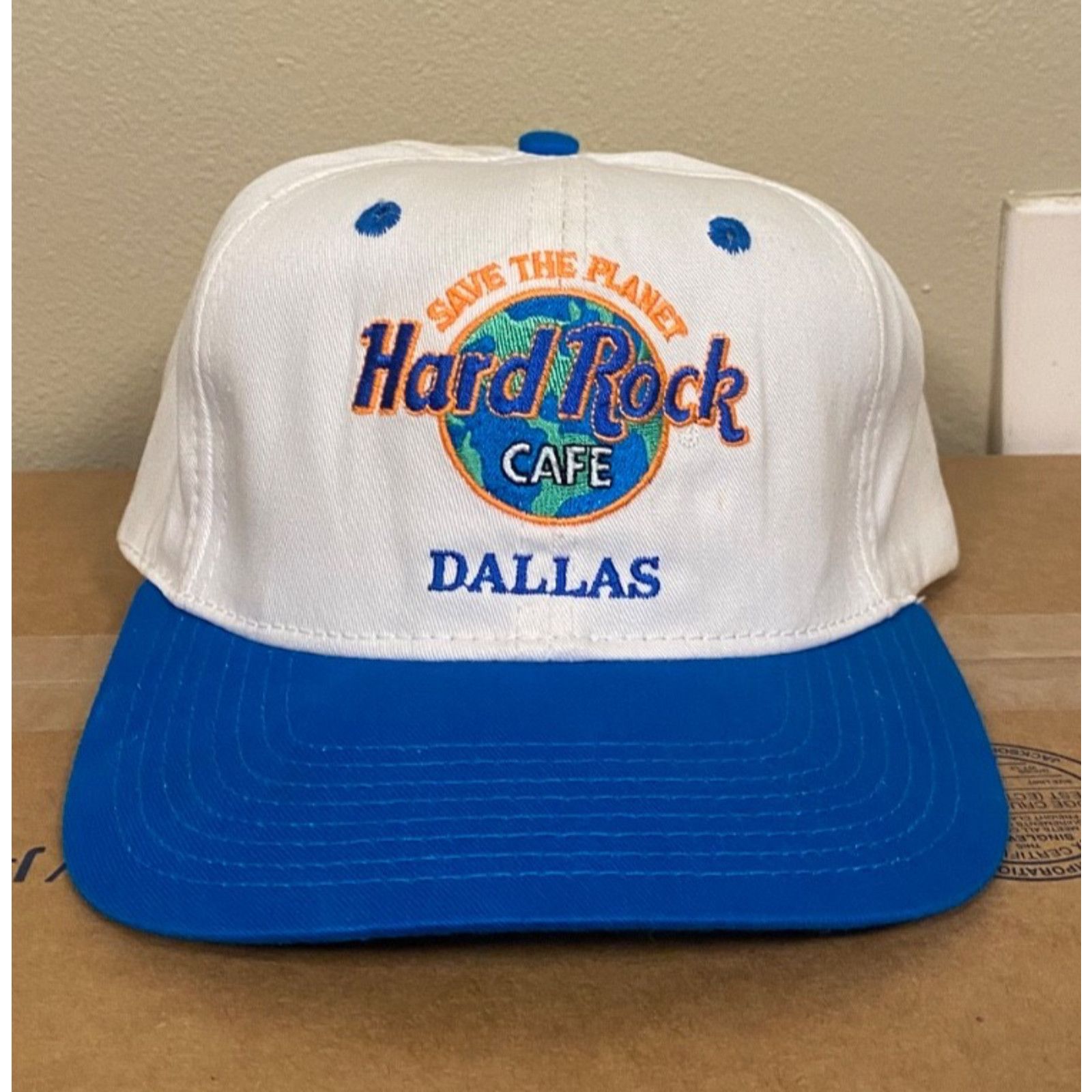 Hard Rock Cafe Hard Rock Cafe Retro Hat - Dallas - Snapback - White Size ONE SIZE - 1 Thumbnail
