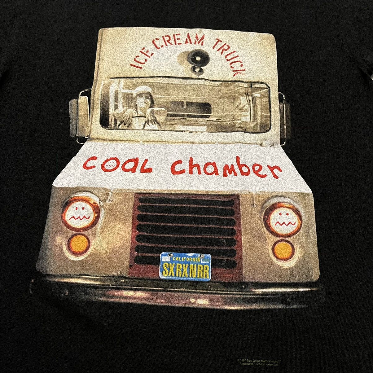 Band Tees Vintage 1997 Coal Chamber Band Ice Cream Big Truck Logo Tee Size US M / EU 48-50 / 2 - 5 Thumbnail