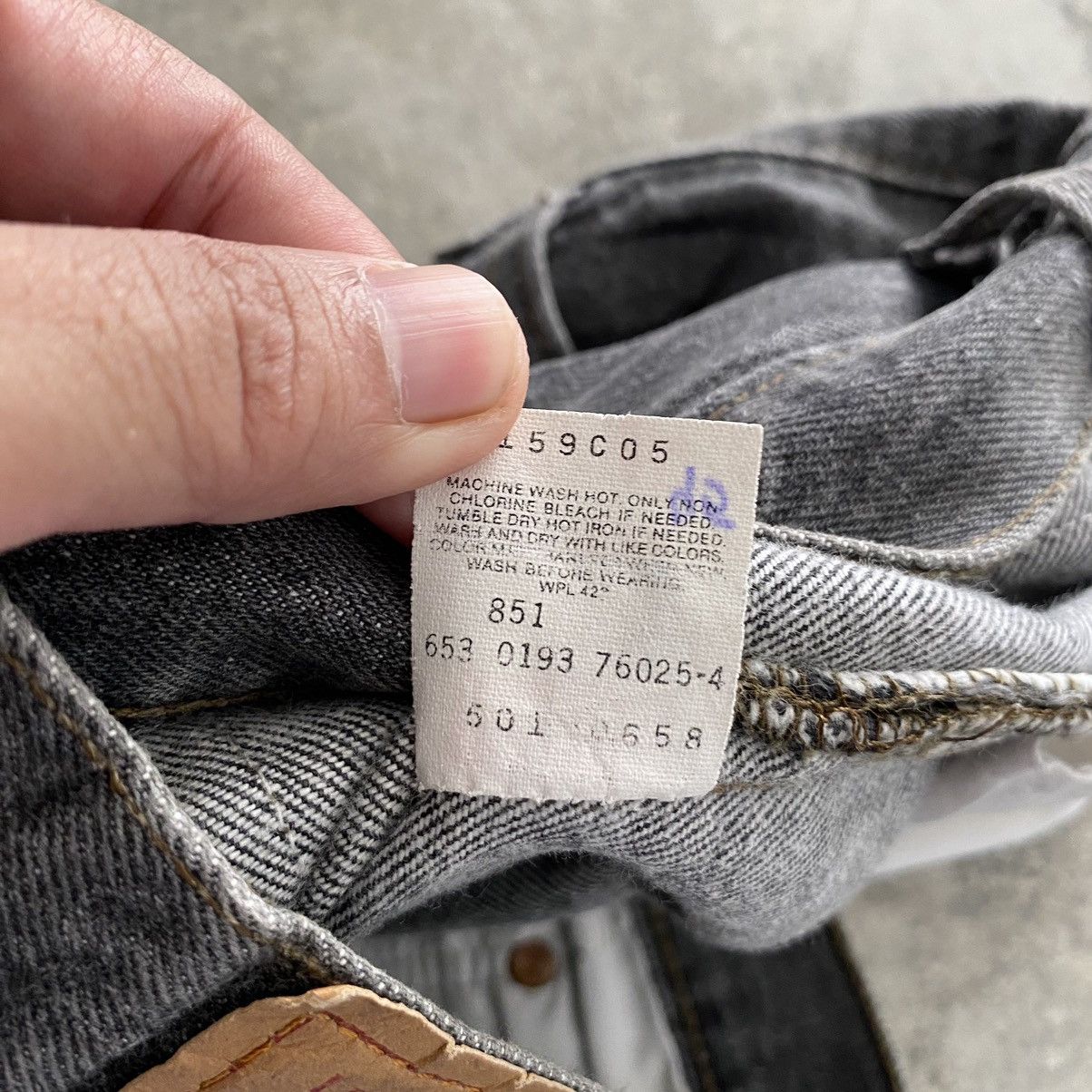 Levi's Vintage 1993 Levi’s 501 Ash Grey Denim Jeans Size US 30 / EU 46 - 21 Thumbnail