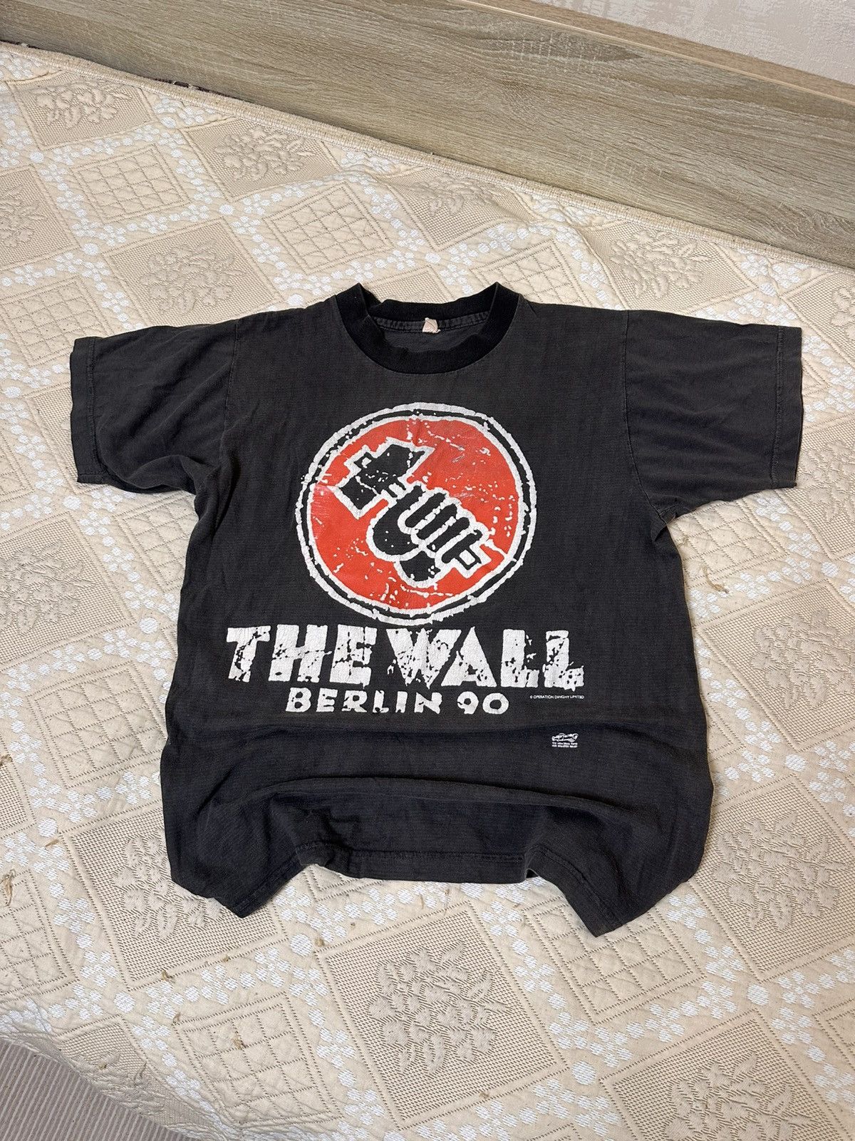 Band Tees 🔥 1990 Pink Floyd The Wall Live in Berlin Rock Band T Shirt Size US S / EU 44-46 / 1 - 1 Thumbnail