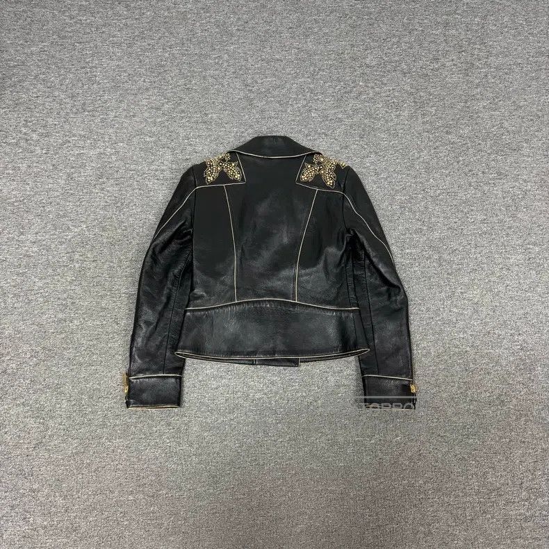 Versace Versace Reworked zipper Venus rivet leather jacket coat Size US XXS / EU 40 - 2 Thumbnail