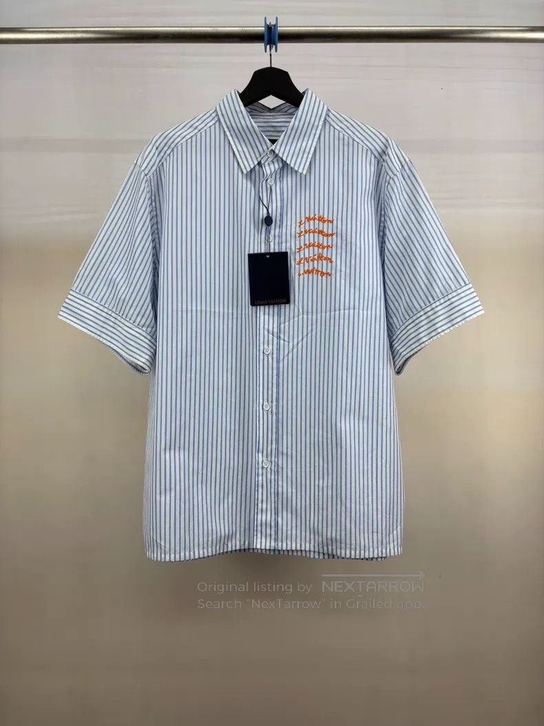 Louis Vuitton Louis Vuitton Chest embroidered logo short sleeve shirt Size US M / EU 48-50 / 2 - 1 Thumbnail