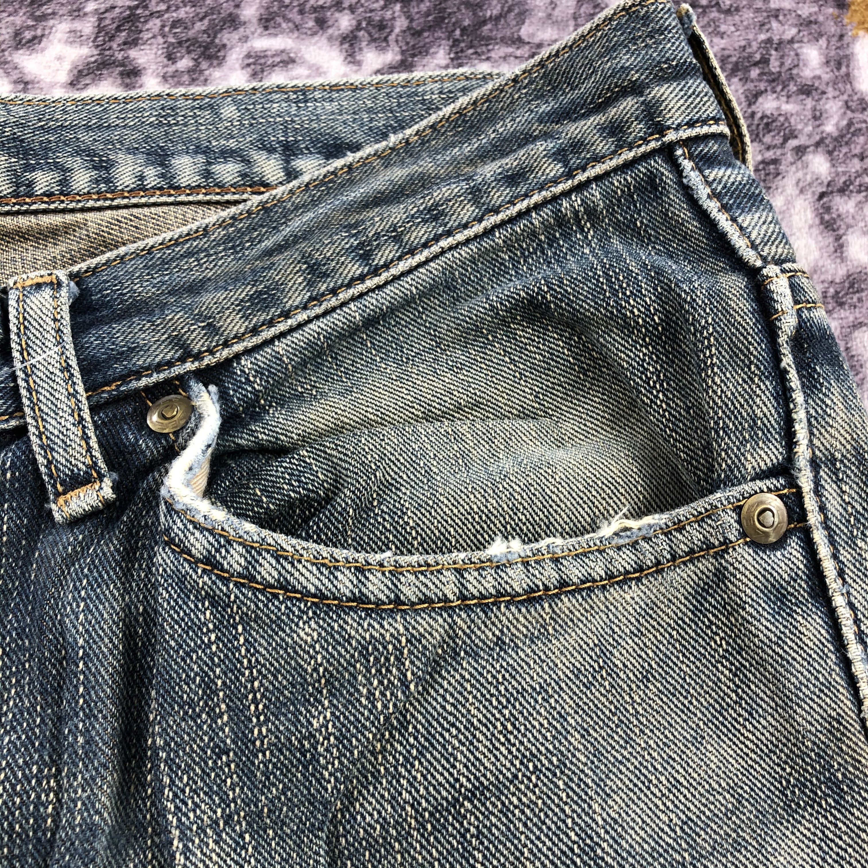 Lee × Vintage Vintage Faded Black Lee Jeans-JM2765 Size US 33 - 10 Thumbnail