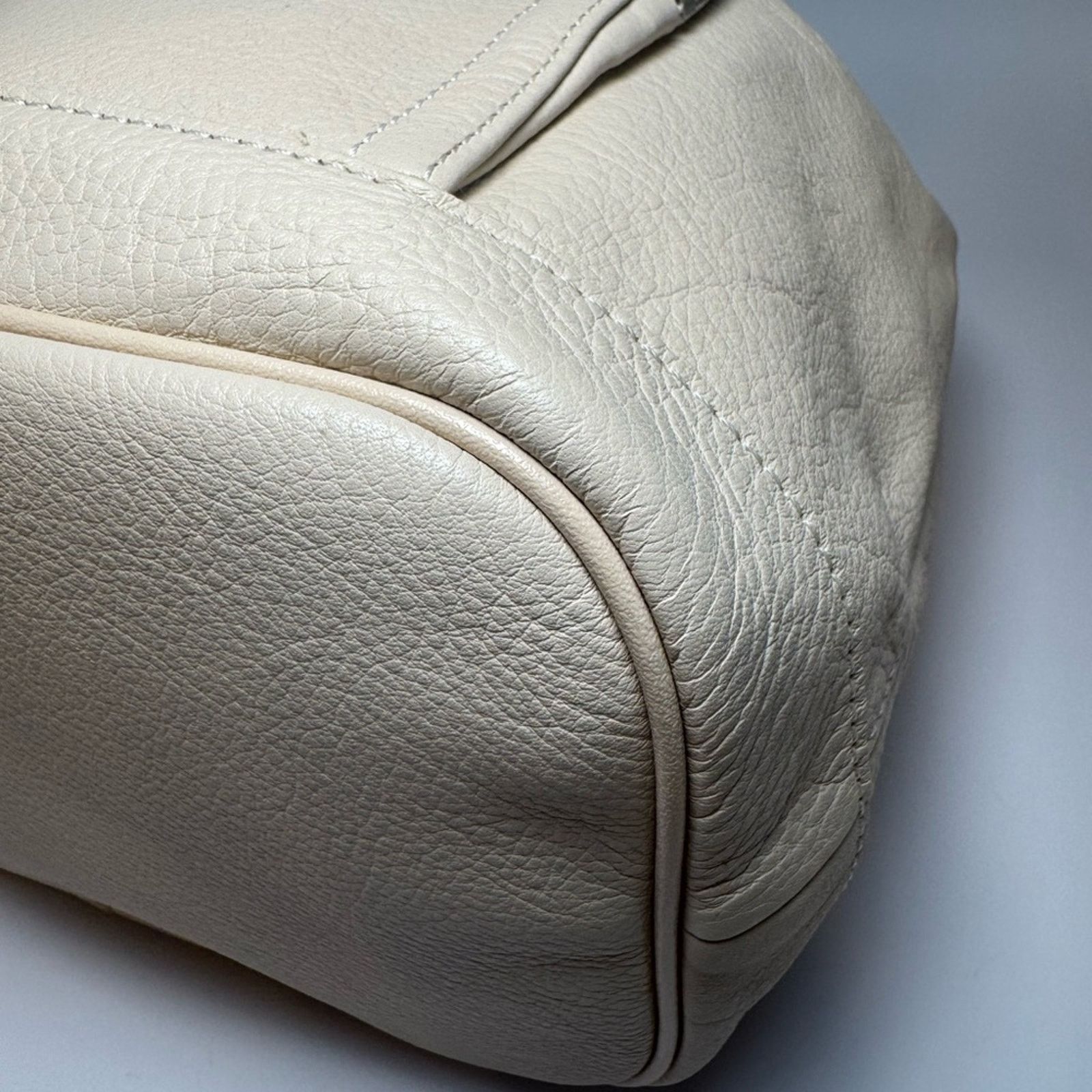 Longchamp Longchamp Drawstring Bucket Bag Crossbody Cream Leather Bag Size ONE SIZE - 12 Thumbnail