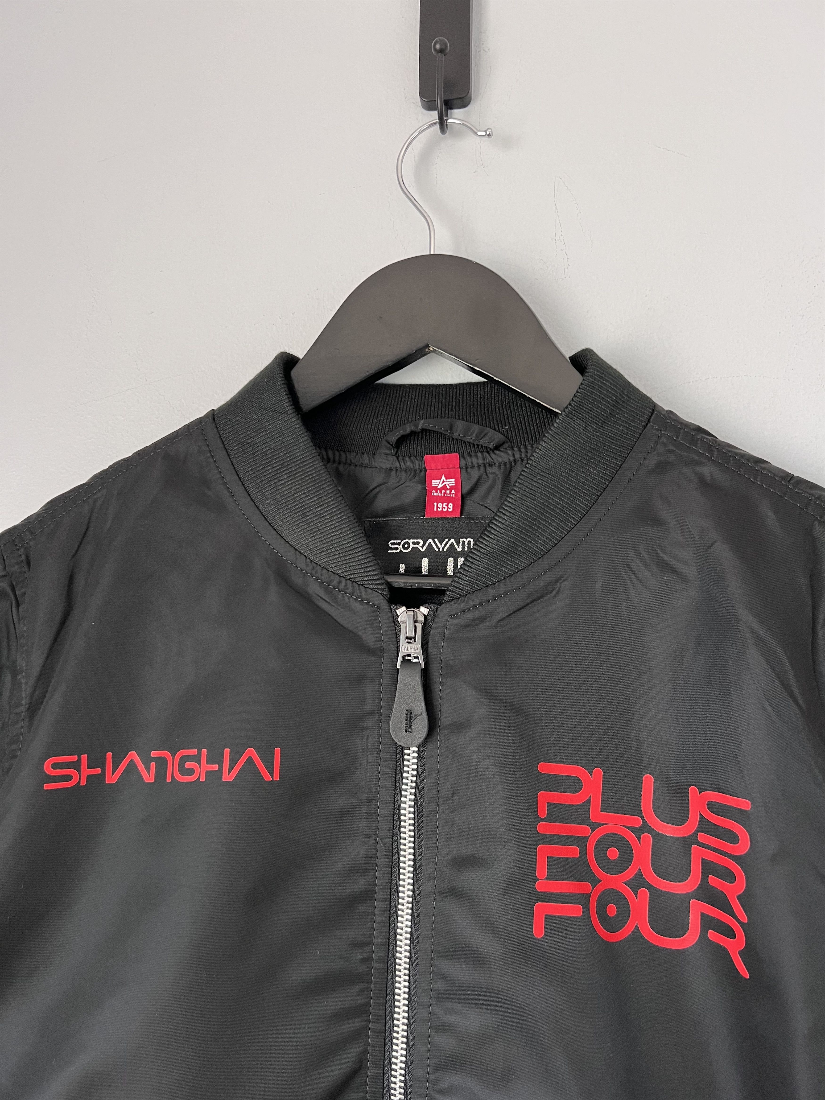 +44 +44 Hajime Sorayama Alpha Industries Snake Bomber Jacket Size US XL / EU 56 / 4 - 6 Thumbnail