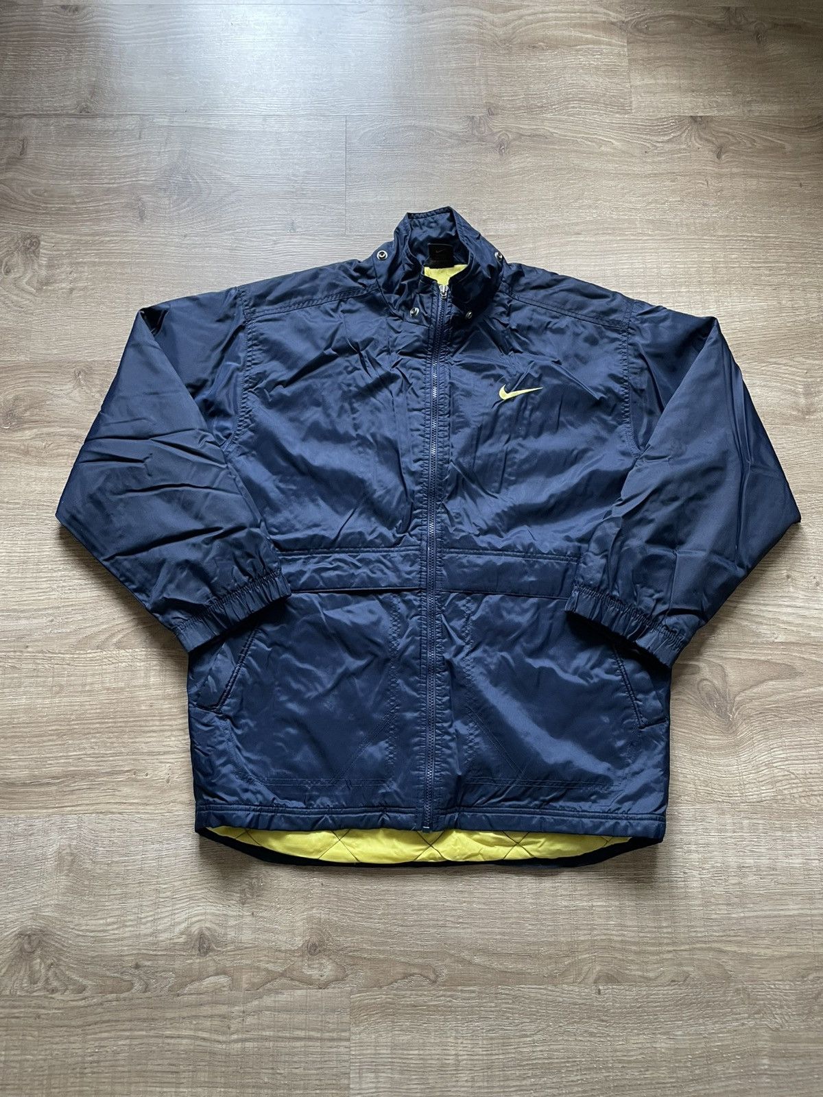Nike Vintage 90s Nike Swoosh Logo Accent Quilted Coat Jacket Size US S / EU 44-46 / 1 - 2 Thumbnail