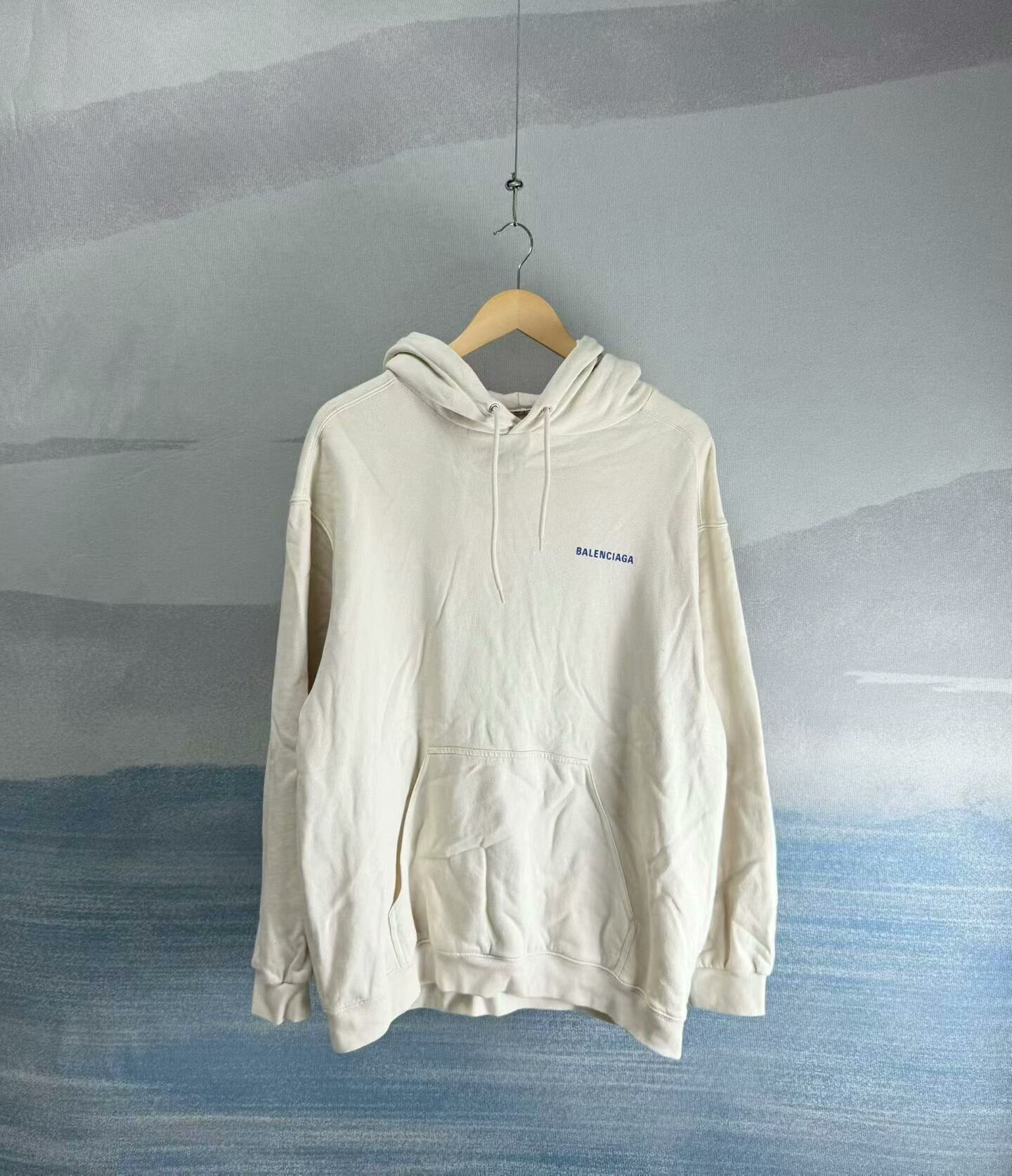 Balenciaga balenciaga logo hoodie in off-white color Size US M / EU 48-50 / 2 - 1 Thumbnail