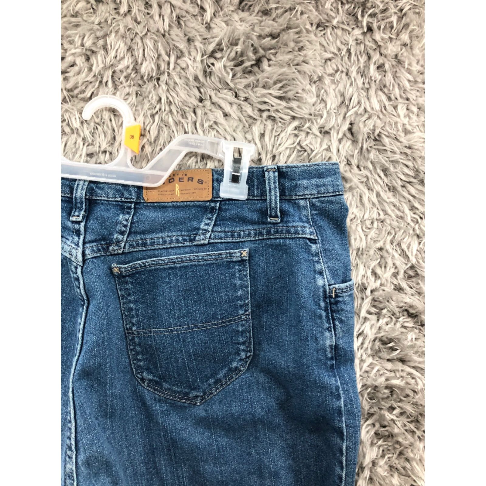 Vintage Riders Plus Size 20W Jeans Dark Wash Blue Denim High Rise 29 in Belt Loops 5-Pocket Womens Size 42" / US 20 - 6 Thumbnail