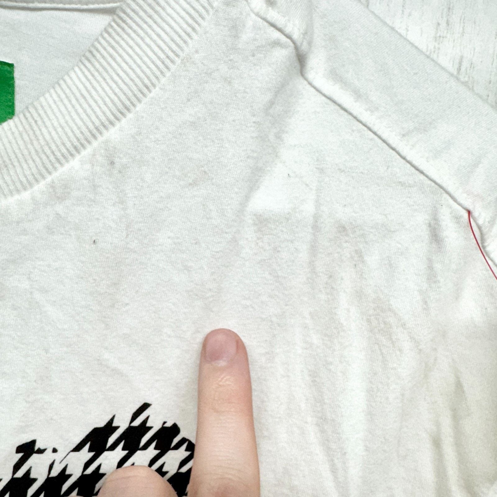 United Colors Of Benetton United Colors of Benetton Shirt Size Medium Short Sleeve Tee Size US M / EU 48-50 / 2 - 4 Thumbnail