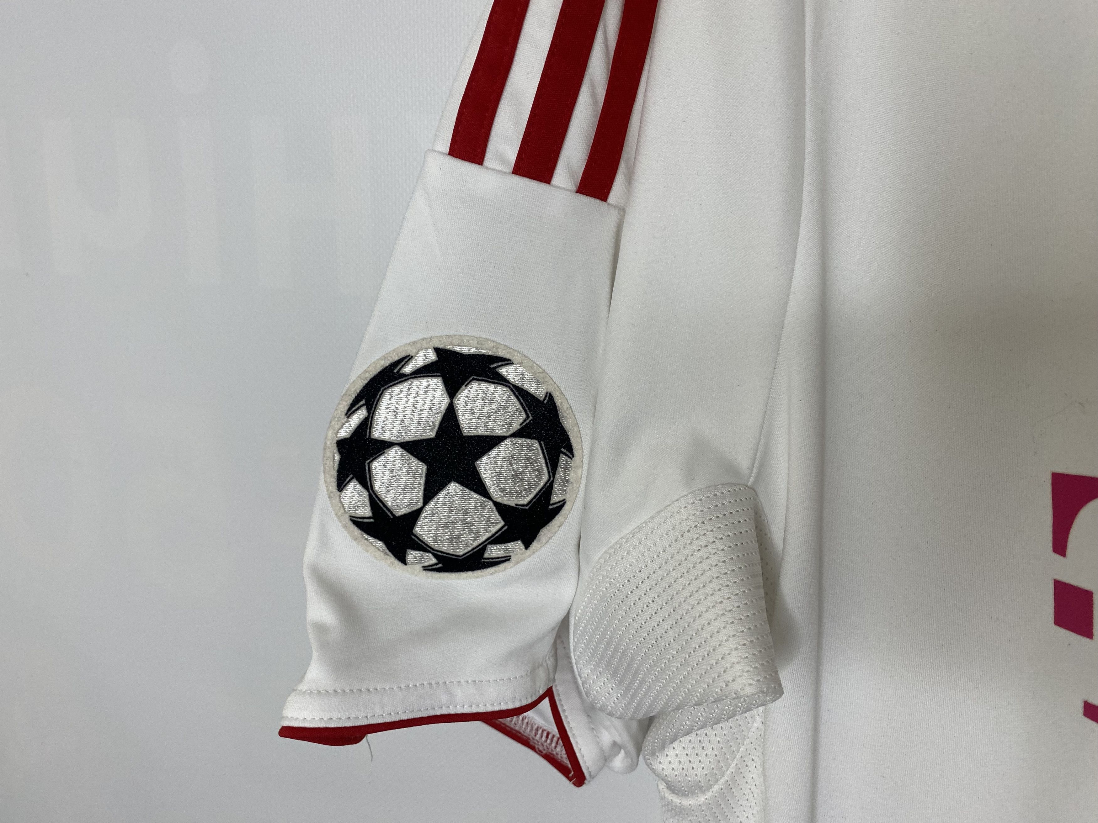 Adidas VAN BOMMEL #17 BAYERN MUNICH 2008 2009 THIRD FOOTBALL SHIRT Size US XL / EU 56 / 4 - 6 Thumbnail