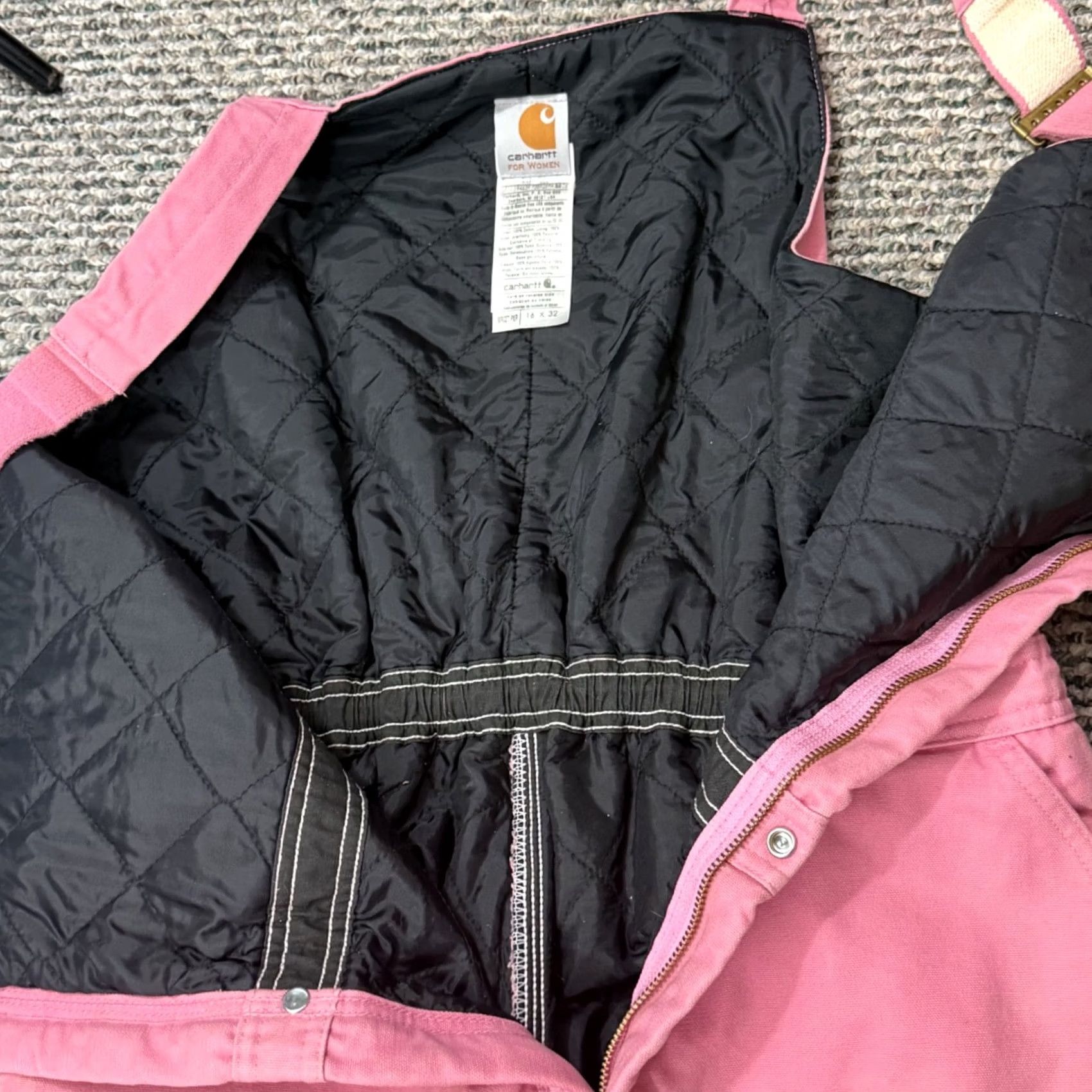 Carhartt Carhartt Overalls Women’s 16/32 Pink Insulated Duck Canvas Double Knee Bib Workwear Distressed Quilt Lined Vintage No Size 38" / US 16 / IT 52 - 5 Thumbnail
