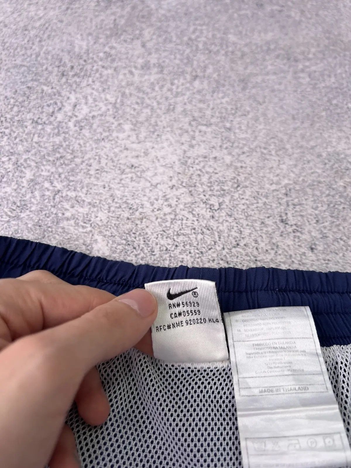 Nike × Vintage Vintage Nike Big swoosh shorts Size US 33 - 7 Thumbnail