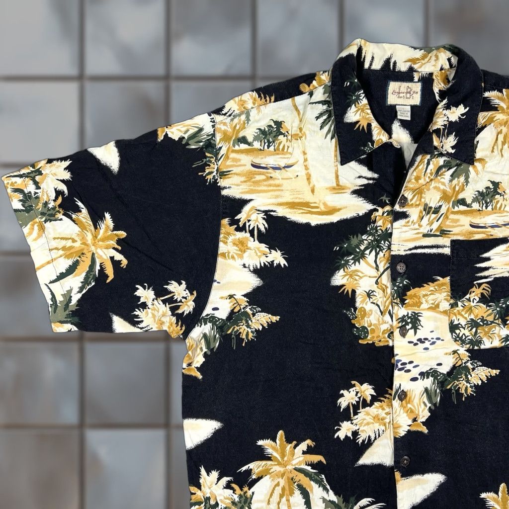 Vintage VINTAGE Linguine & Bob Hawaiian Shirt Men's Button Up Size L Blue Floral Short Sleeve Regular Button-Up 100% Rayon Size US L / EU 52-54 / 3 - 1 Thumbnail