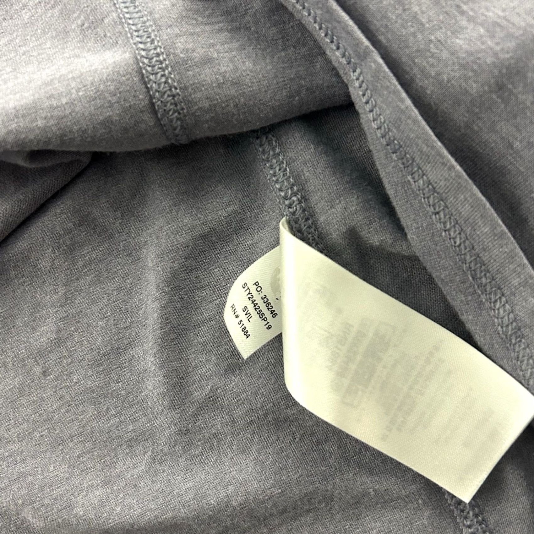 Patagonia Patagonia Women's L Purple Gray 3/4 Sleeve V-Neck Top Casual Shirt Vintage? No (corrected) Size L / US 10 / IT 46 - 7 Thumbnail