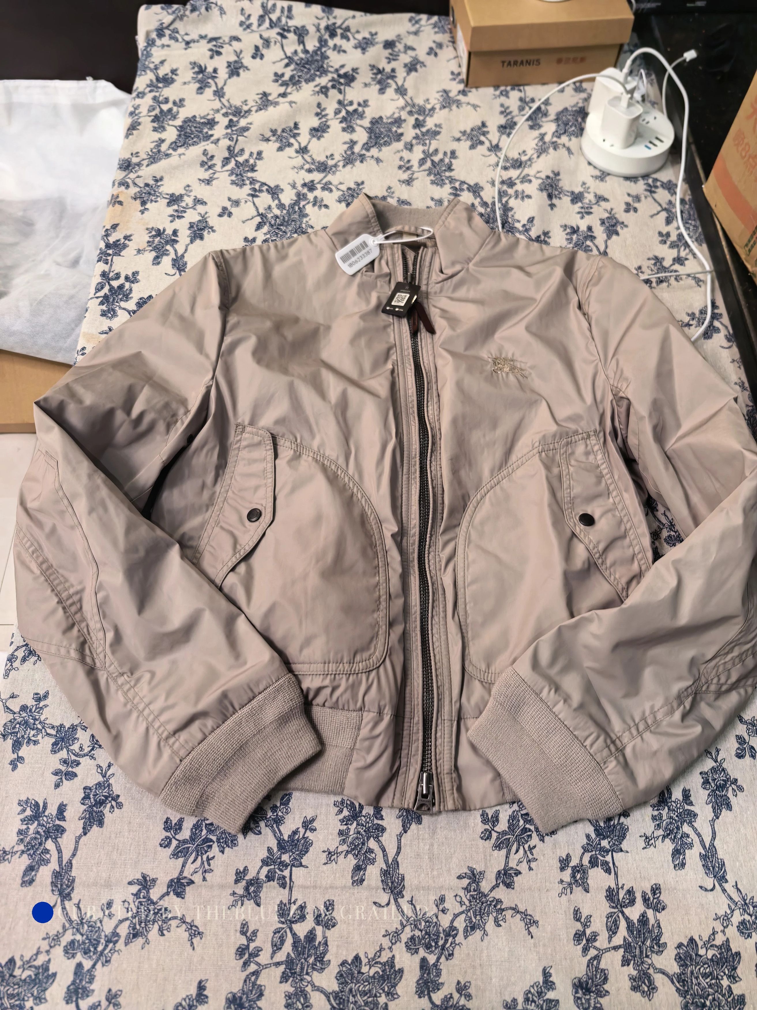 Burberry Stylish Embroidered Horseferry Jacket Size US S / EU 44-46 / 1 - 1 Thumbnail
