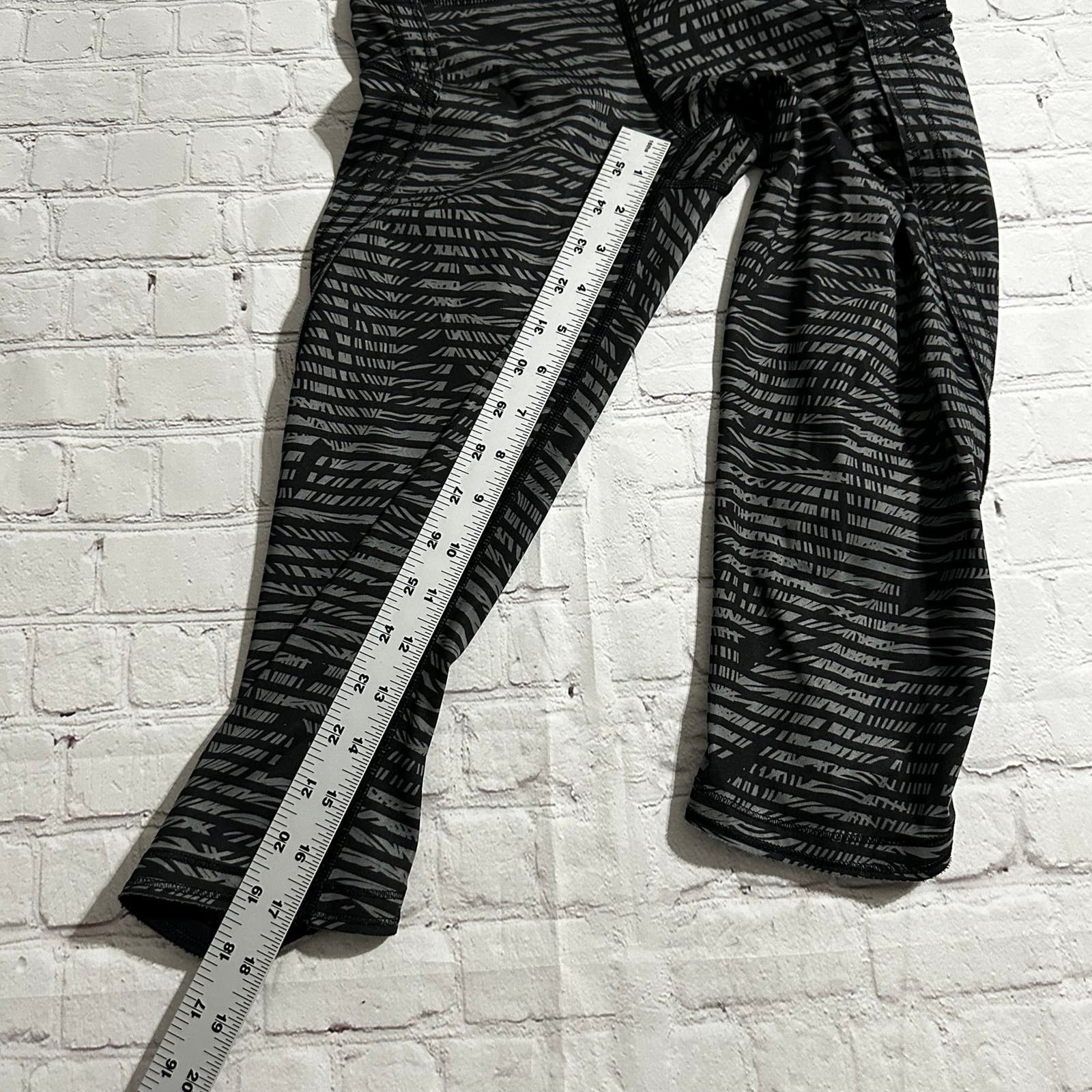 Lululemon lululemon leggings size 4 Size 27" / US 4 / IT 40 - 7 Thumbnail